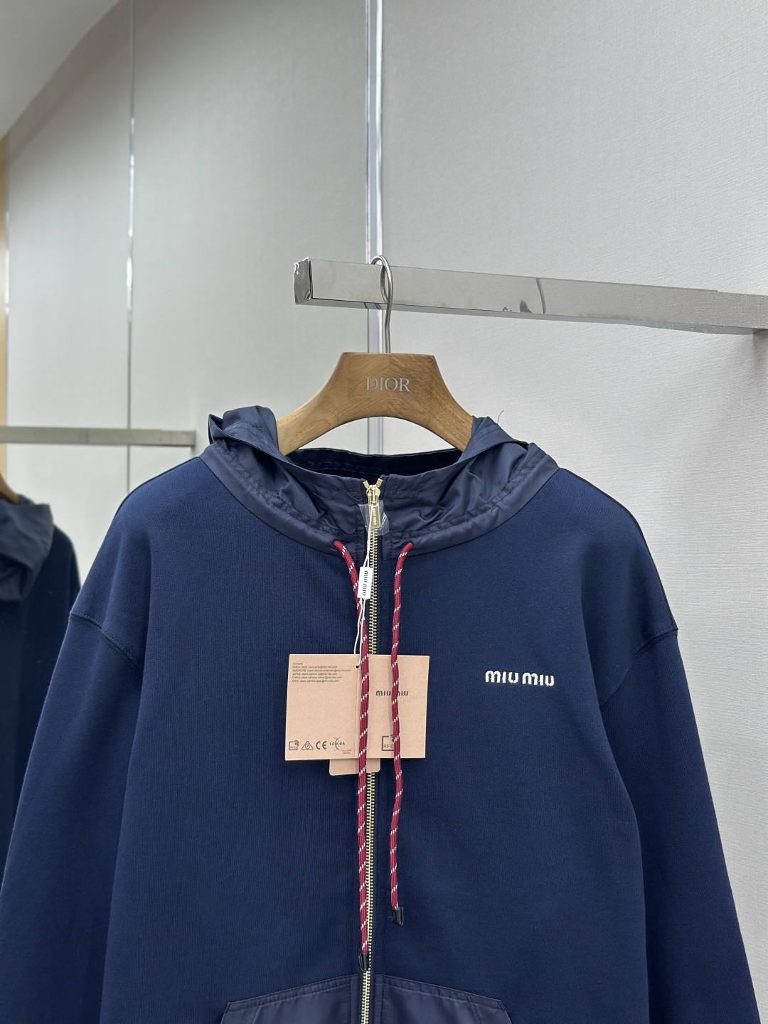 69318edf3be9d407245158a5c6830777_1760457443_2933.jpg 69318edf3be9d407245158a5c6830777_1760457443_2933_1760458000.jpg