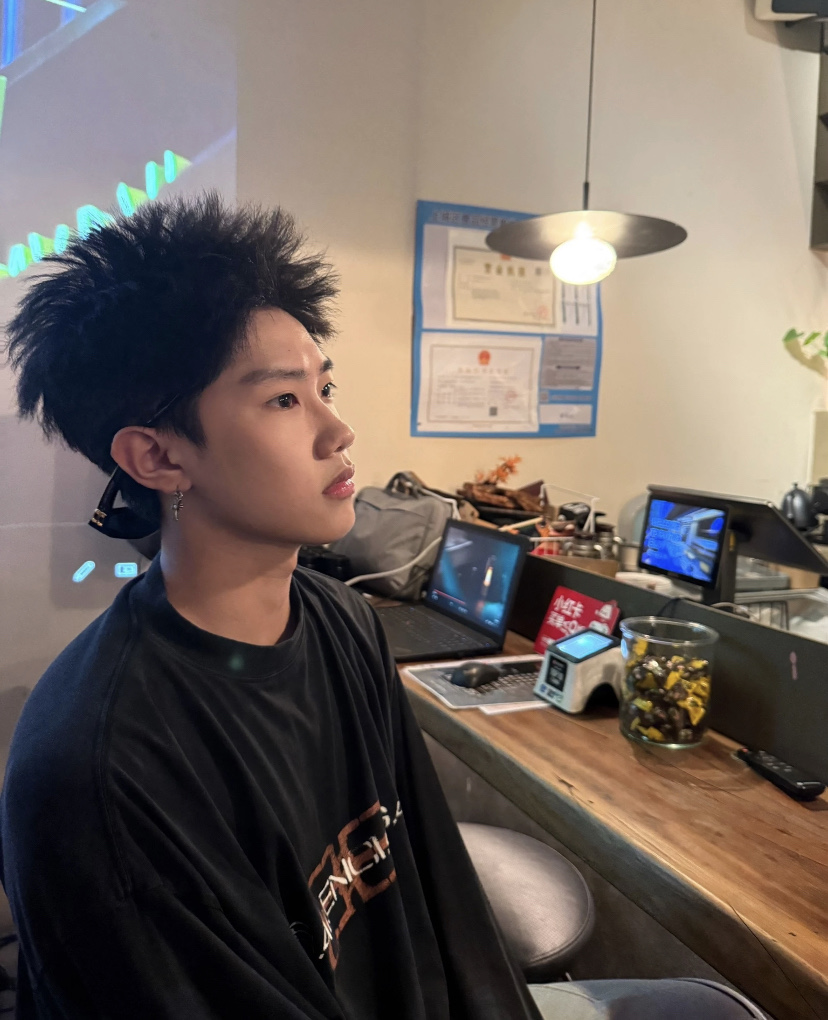 742572ad52cc42a8c9d6c96054e15484_1759404560_3419.jpg 742572ad52cc42a8c9d6c96054e15484_1759404560_3419_1759404678.jpg