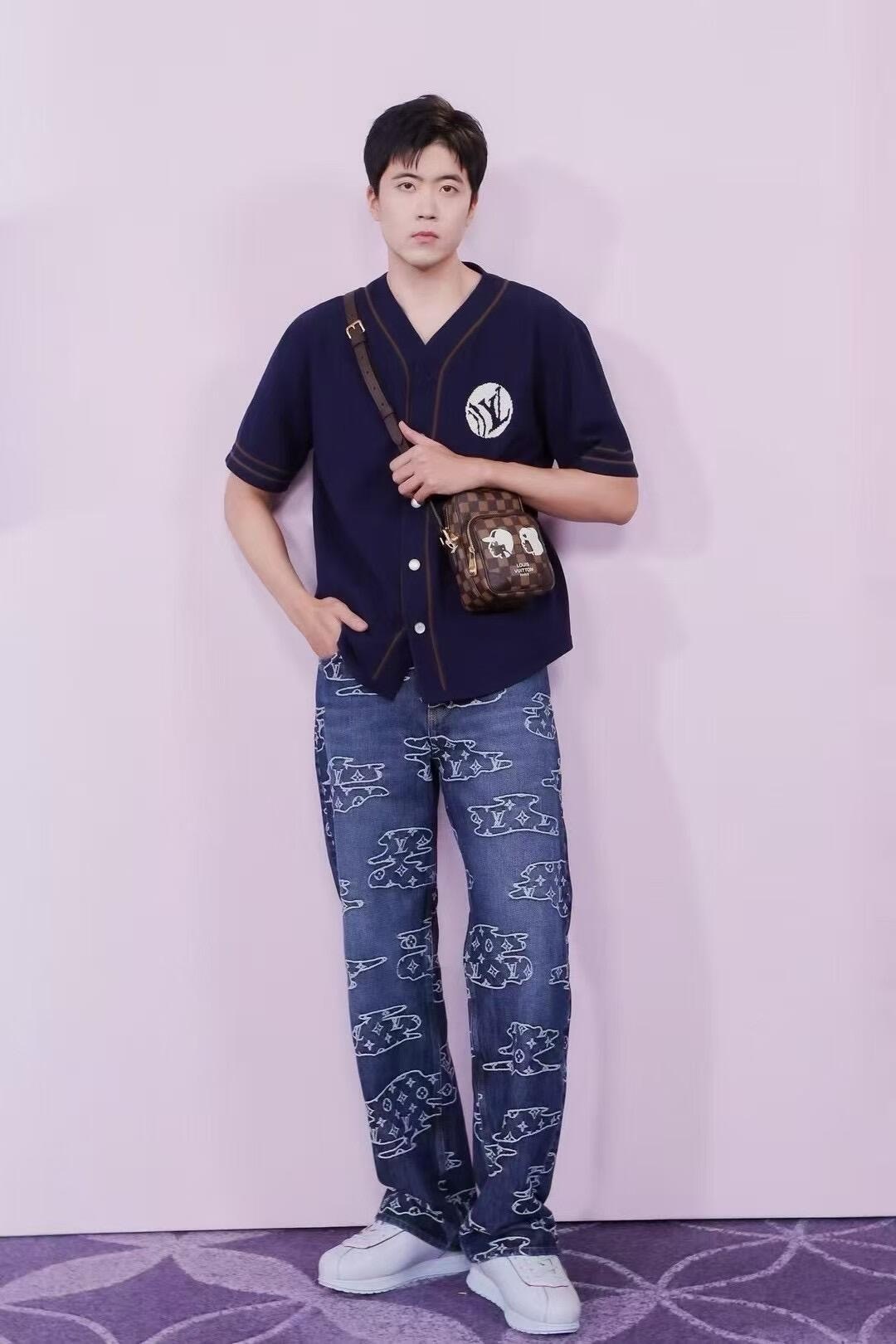 742572ad52cc42a8c9d6c96054e15484_1759407642_2961.jpg 742572ad52cc42a8c9d6c96054e15484_1759407642_2961.jpg