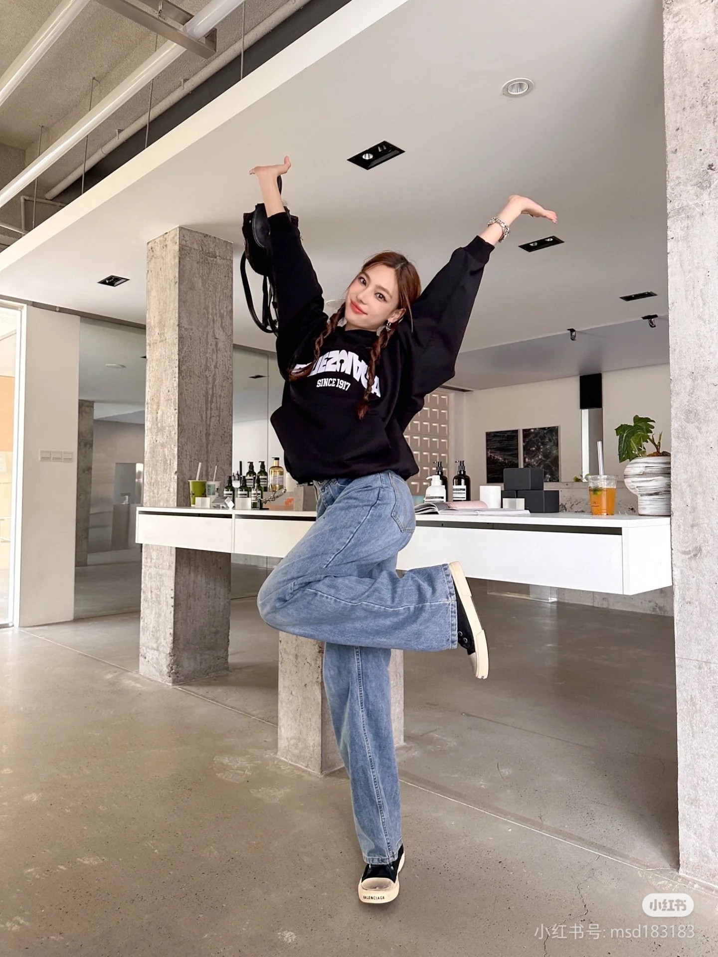 77ce748ceca505156c9e36347152a91d_1761229456_2312.jpg 77ce748ceca505156c9e36347152a91d_1761229456_2312_1761229656.jpg