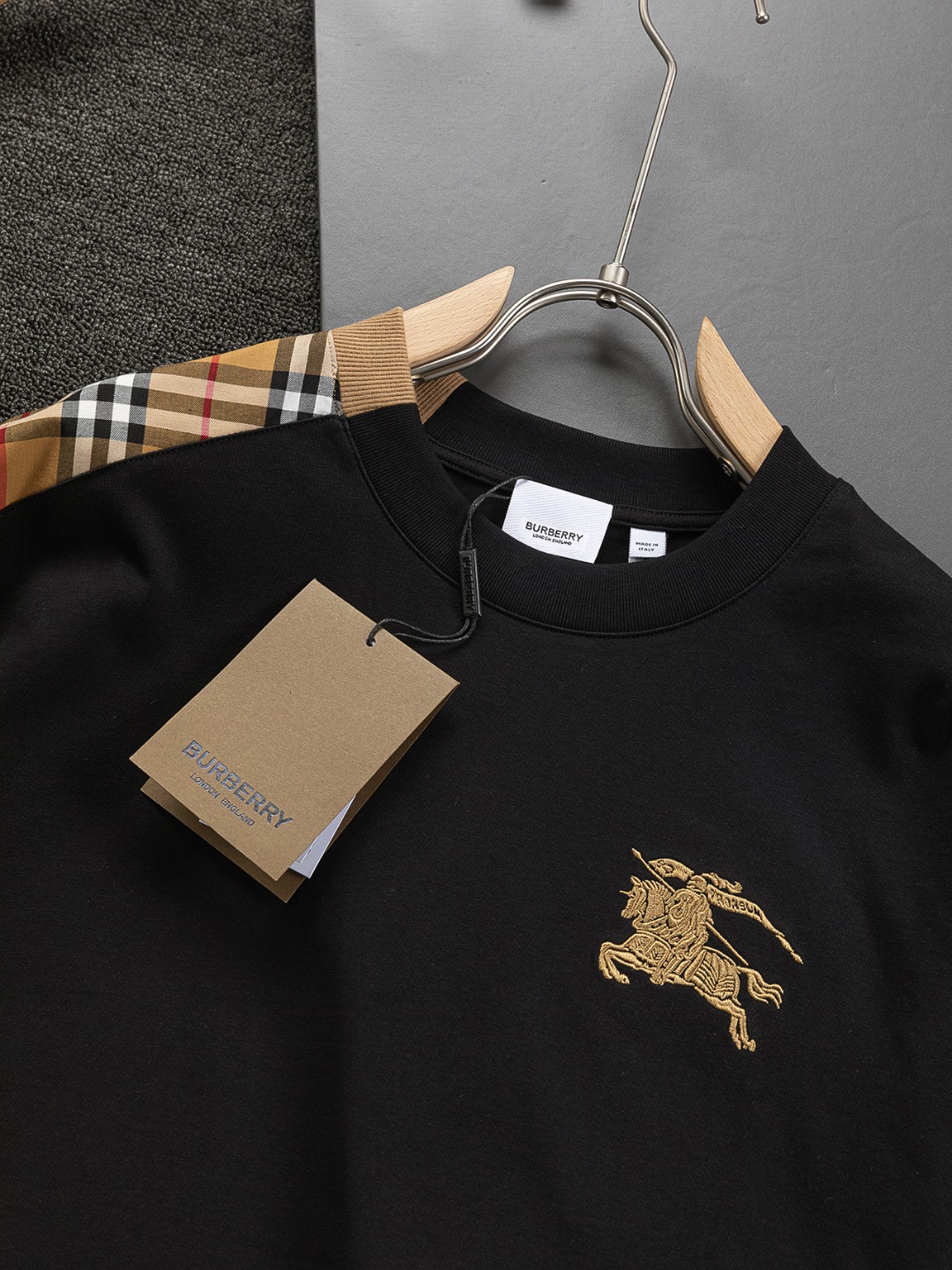 77ce748ceca505156c9e36347152a91d_1761238367_0099.jpg 77ce748ceca505156c9e36347152a91d_1761238367_0099_1761238401.jpg