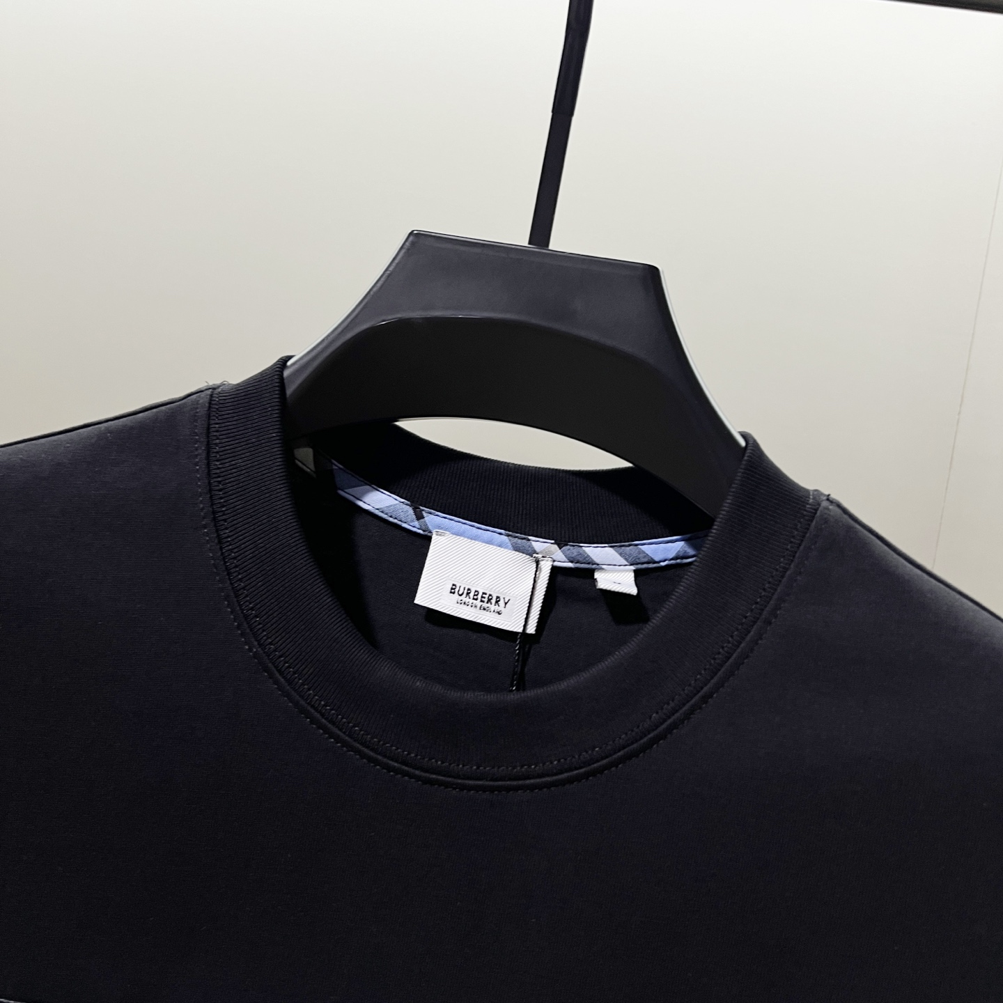 77ce748ceca505156c9e36347152a91d_1761238623_017.jpg 77ce748ceca505156c9e36347152a91d_1761238623_017_1761238641.jpg