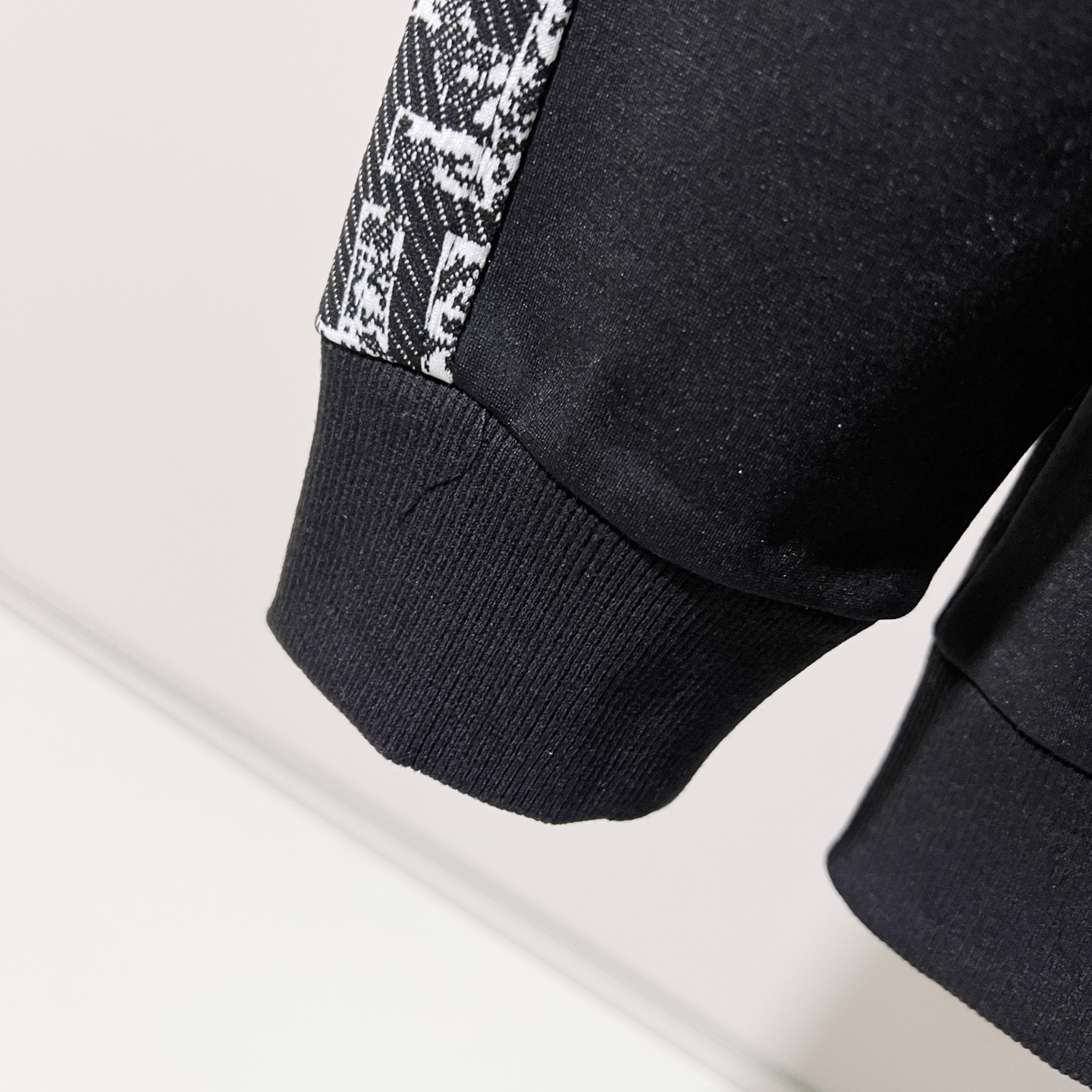 7ca395b4769427b4db35e8f69cc43b31_1761445655_593.jpg 7ca395b4769427b4db35e8f69cc43b31_1761445655_593_1761446079.jpg