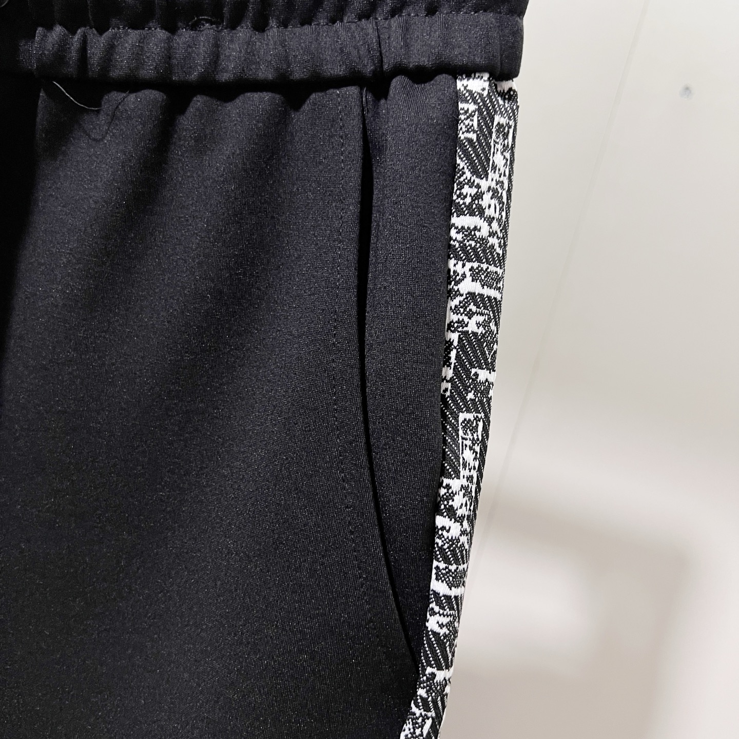 7ca395b4769427b4db35e8f69cc43b31_1761445745_4858.jpg 7ca395b4769427b4db35e8f69cc43b31_1761445745_4858_1761446202.jpg