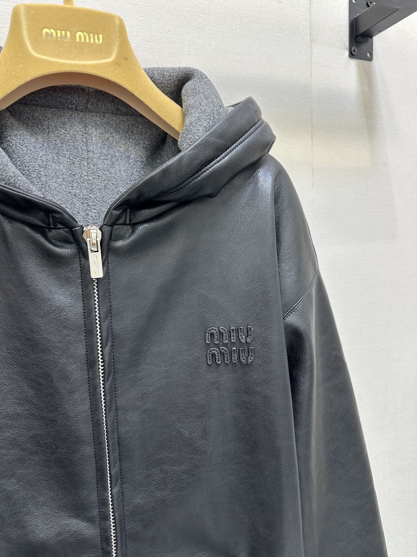 9d9211f1a96a023fd120b454802d9942_1761917481_2394.jpg 9d9211f1a96a023fd120b454802d9942_1761917481_2394_1761917612.jpg