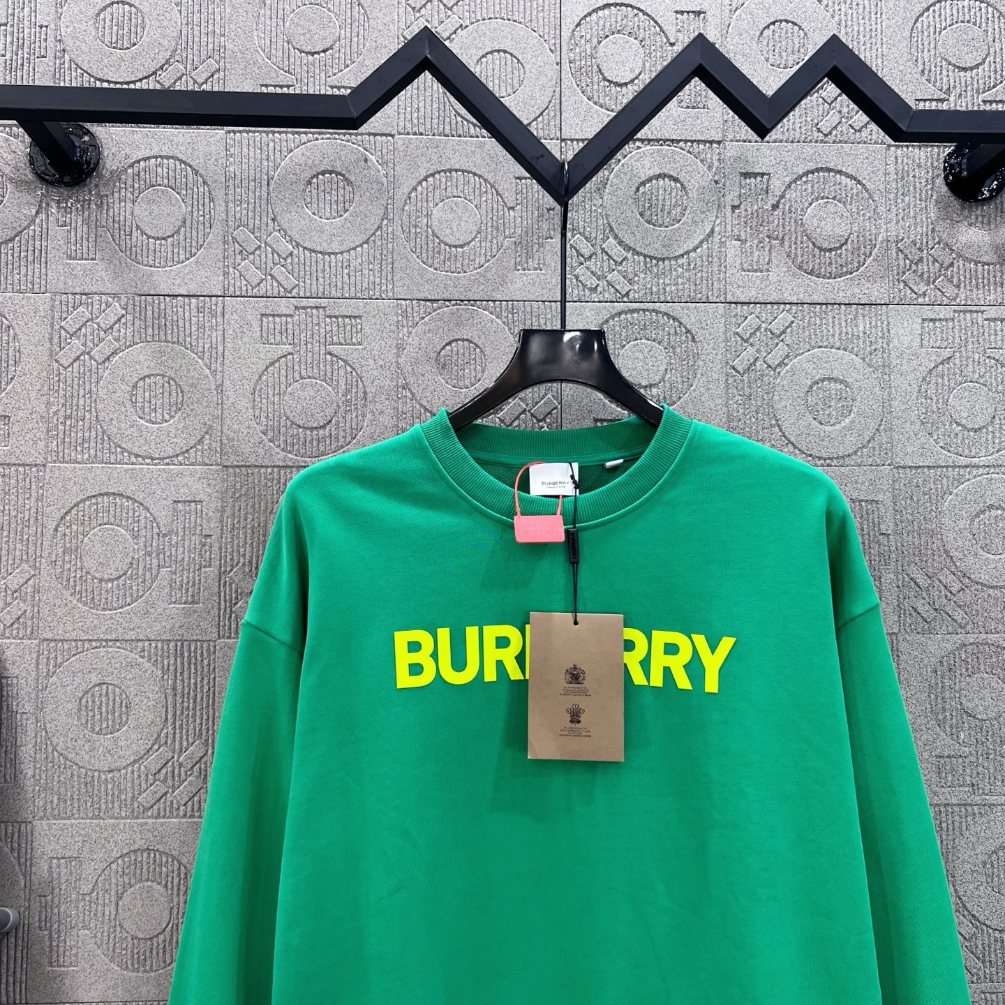 9f404c4e7868a3cec1938b7399b031e3_1761610439_7331.jpg 9f404c4e7868a3cec1938b7399b031e3_1761610439_7331_1761610474.jpg