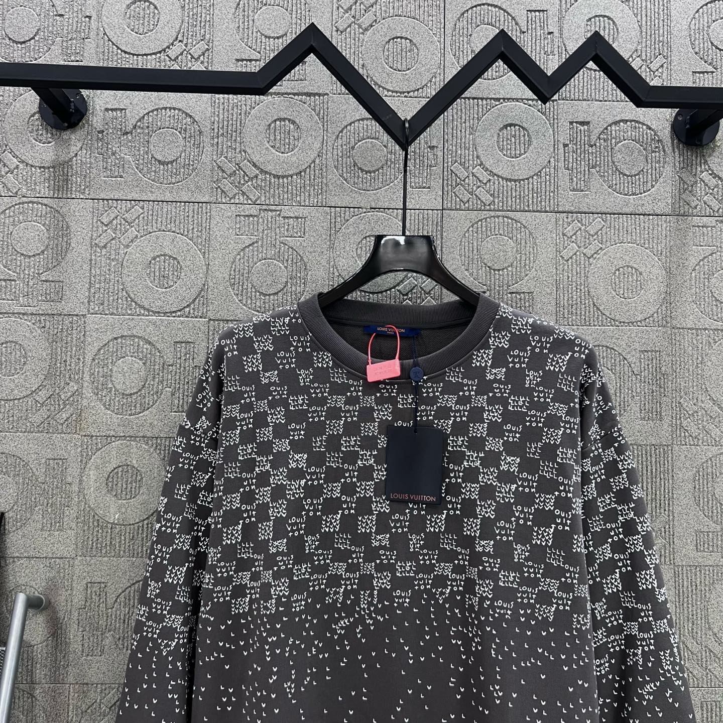 bbd75aea921b5400f52860490cf80335_1761652294_2282.jpg bbd75aea921b5400f52860490cf80335_1761652294_2282_1761652319.jpg