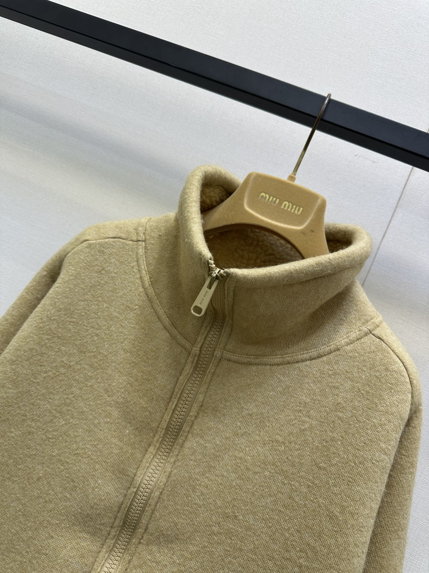 cb5e44b6b23050dadd724ae98119bb0c_1759451993_7699.jpg cb5e44b6b23050dadd724ae98119bb0c_1759451993_7699_1759452198.jpg