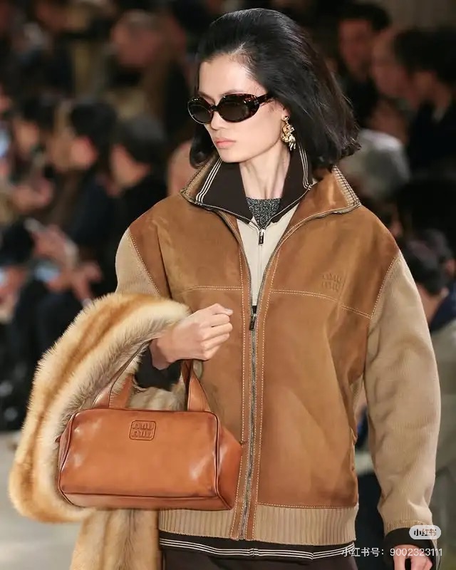 cb5e44b6b23050dadd724ae98119bb0c_1759453054_128.jpg cb5e44b6b23050dadd724ae98119bb0c_1759453054_128_1759453722.jpg