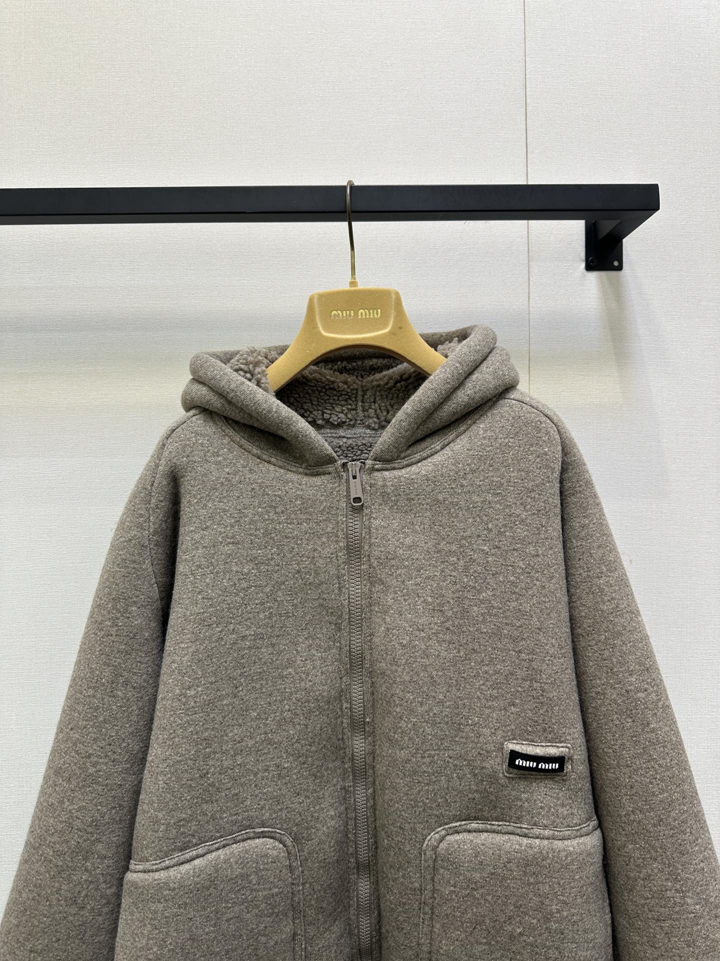 cb5e44b6b23050dadd724ae98119bb0c_1759453331_132.jpg cb5e44b6b23050dadd724ae98119bb0c_1759453331_132.jpg