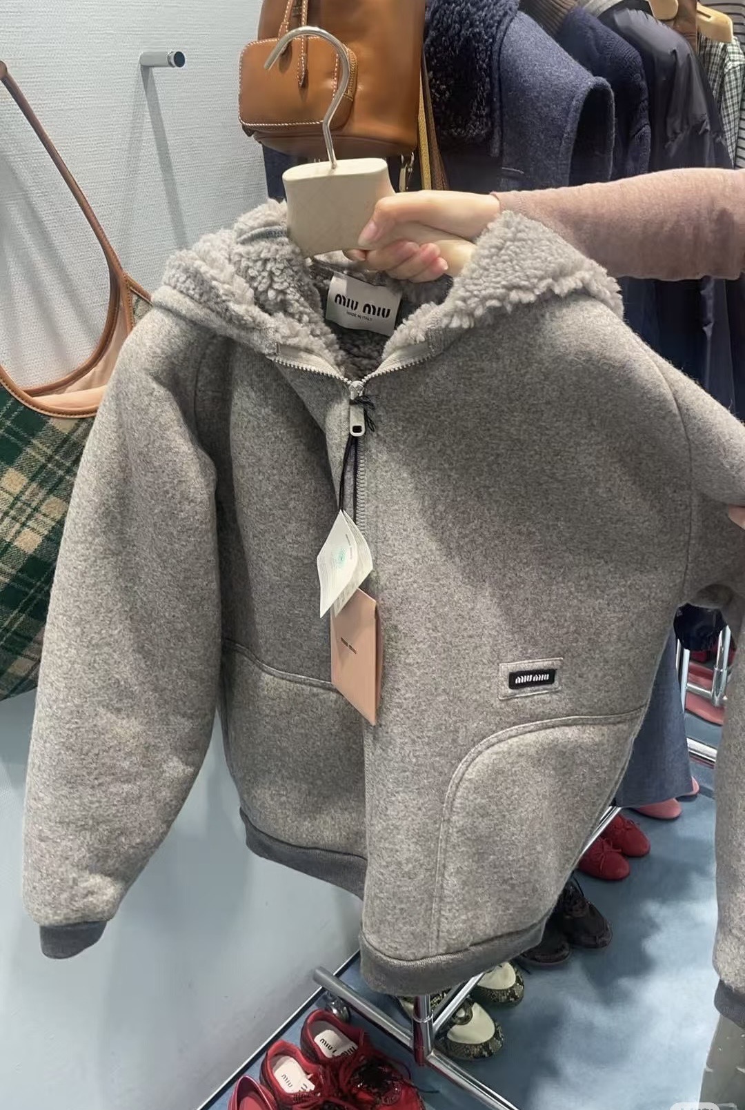 cb5e44b6b23050dadd724ae98119bb0c_1759453334_1946.jpg cb5e44b6b23050dadd724ae98119bb0c_1759453334_1946.jpg