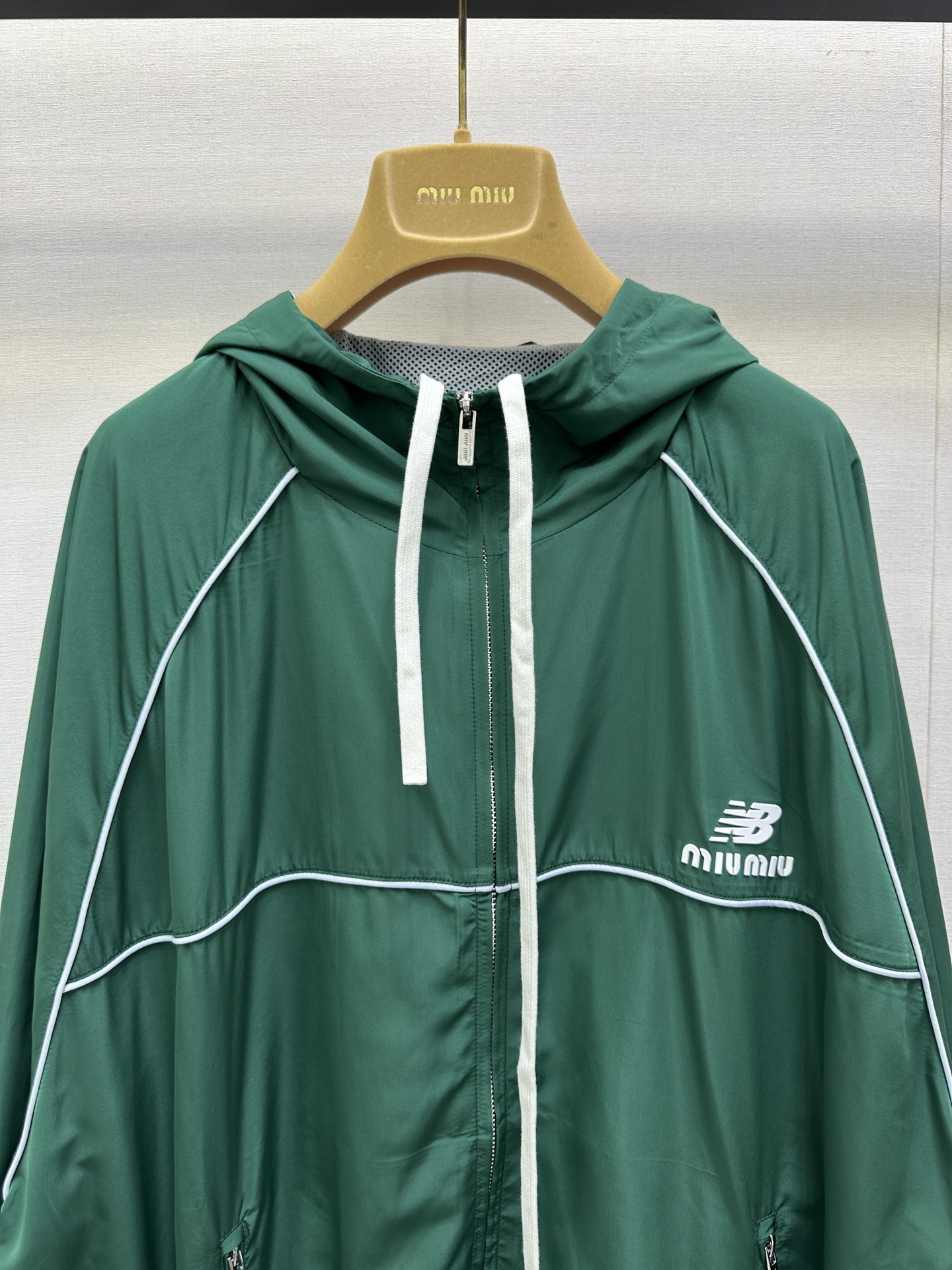 cb5e44b6b23050dadd724ae98119bb0c_1759453923_7517.jpg cb5e44b6b23050dadd724ae98119bb0c_1759453923_7517_1759454079.jpg