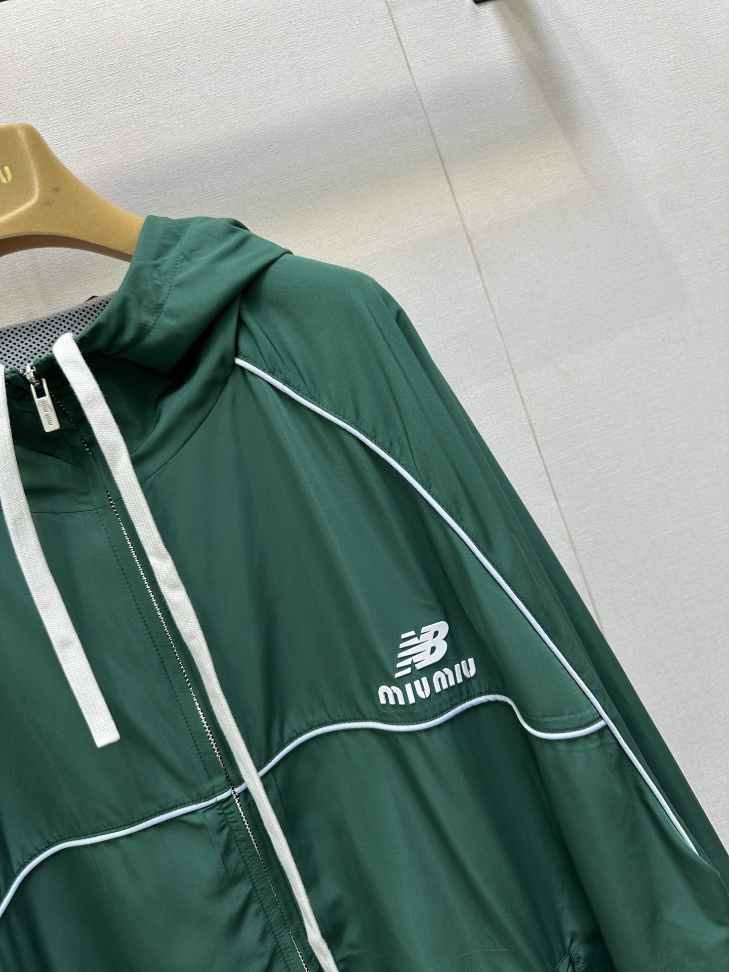 cb5e44b6b23050dadd724ae98119bb0c_1759453923_8765.jpg cb5e44b6b23050dadd724ae98119bb0c_1759453923_8765_1759454079.jpg