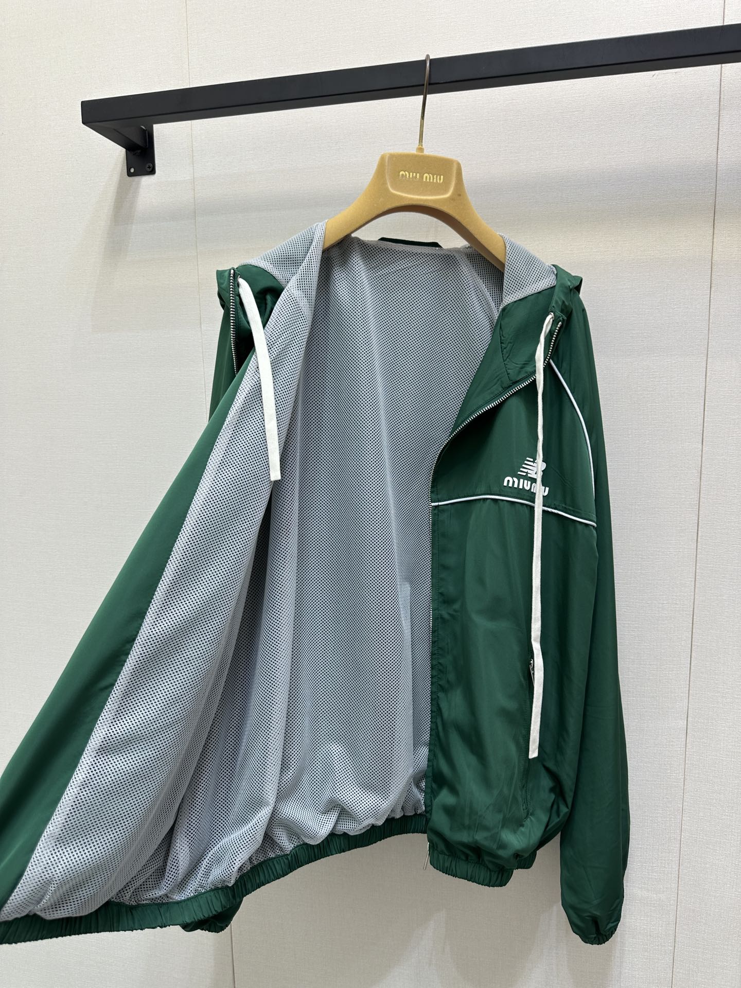 cb5e44b6b23050dadd724ae98119bb0c_1759453928_4648.jpg cb5e44b6b23050dadd724ae98119bb0c_1759453928_4648_1759454079.jpg