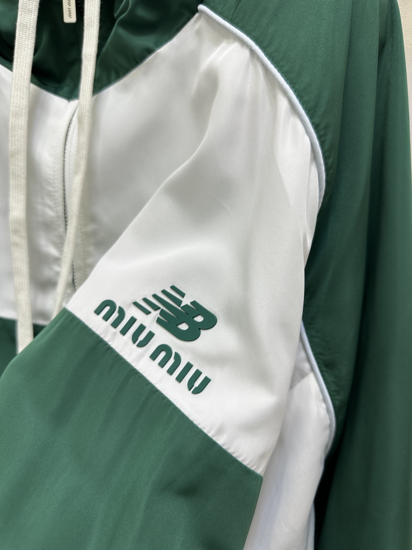 cb5e44b6b23050dadd724ae98119bb0c_1759454324_8548.jpg cb5e44b6b23050dadd724ae98119bb0c_1759454324_8548_1759454392.jpg