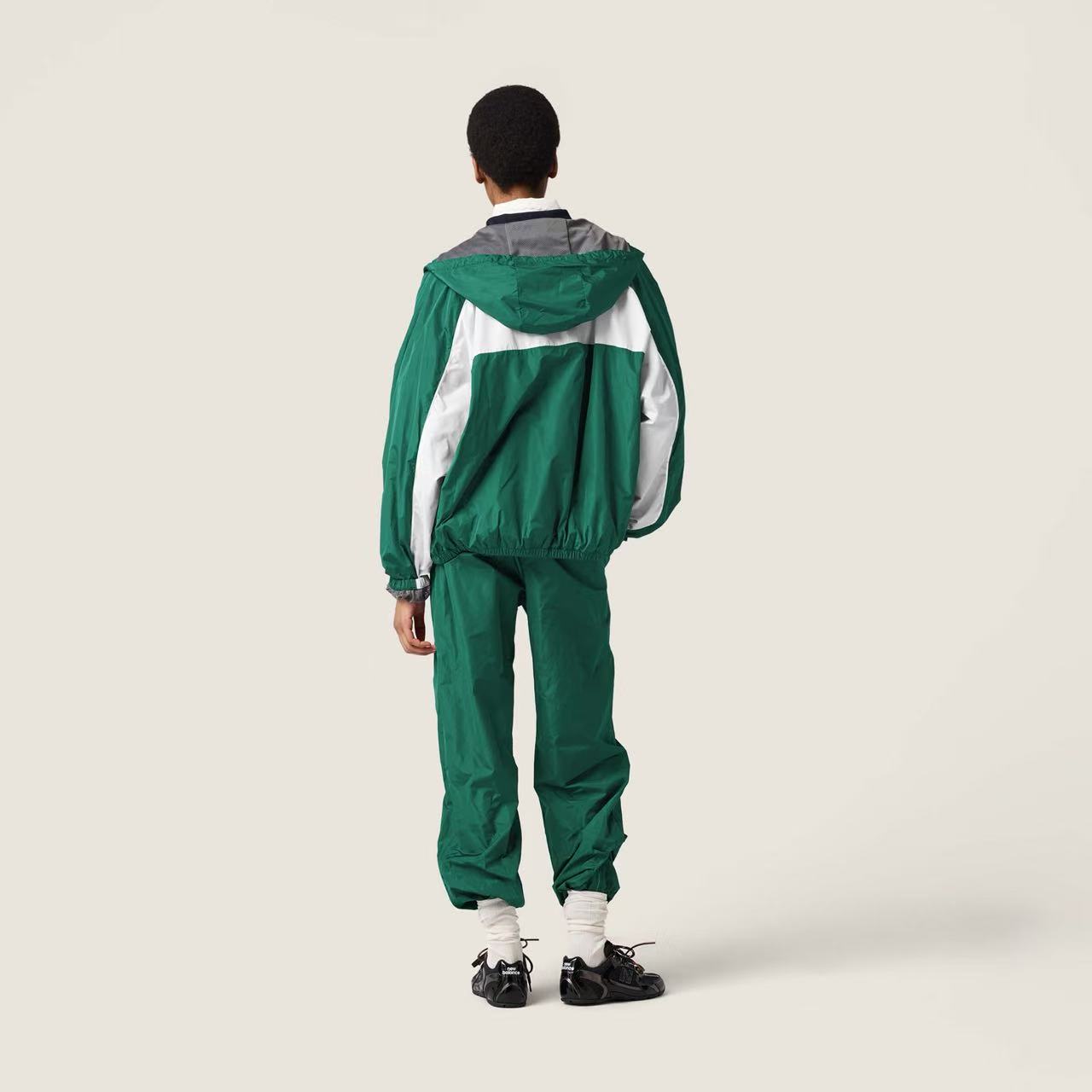 cb5e44b6b23050dadd724ae98119bb0c_1759454331_7772.jpg cb5e44b6b23050dadd724ae98119bb0c_1759454331_7772_1759454392.jpg