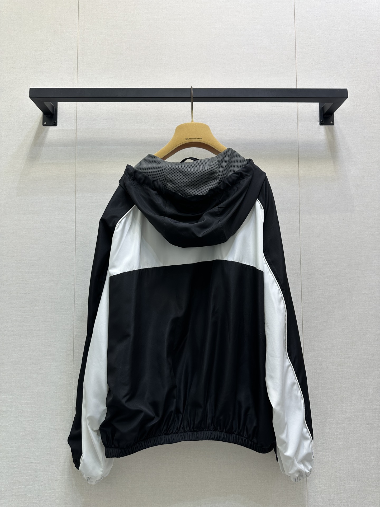 cb5e44b6b23050dadd724ae98119bb0c_1759454518_935.jpg cb5e44b6b23050dadd724ae98119bb0c_1759454518_935.jpg