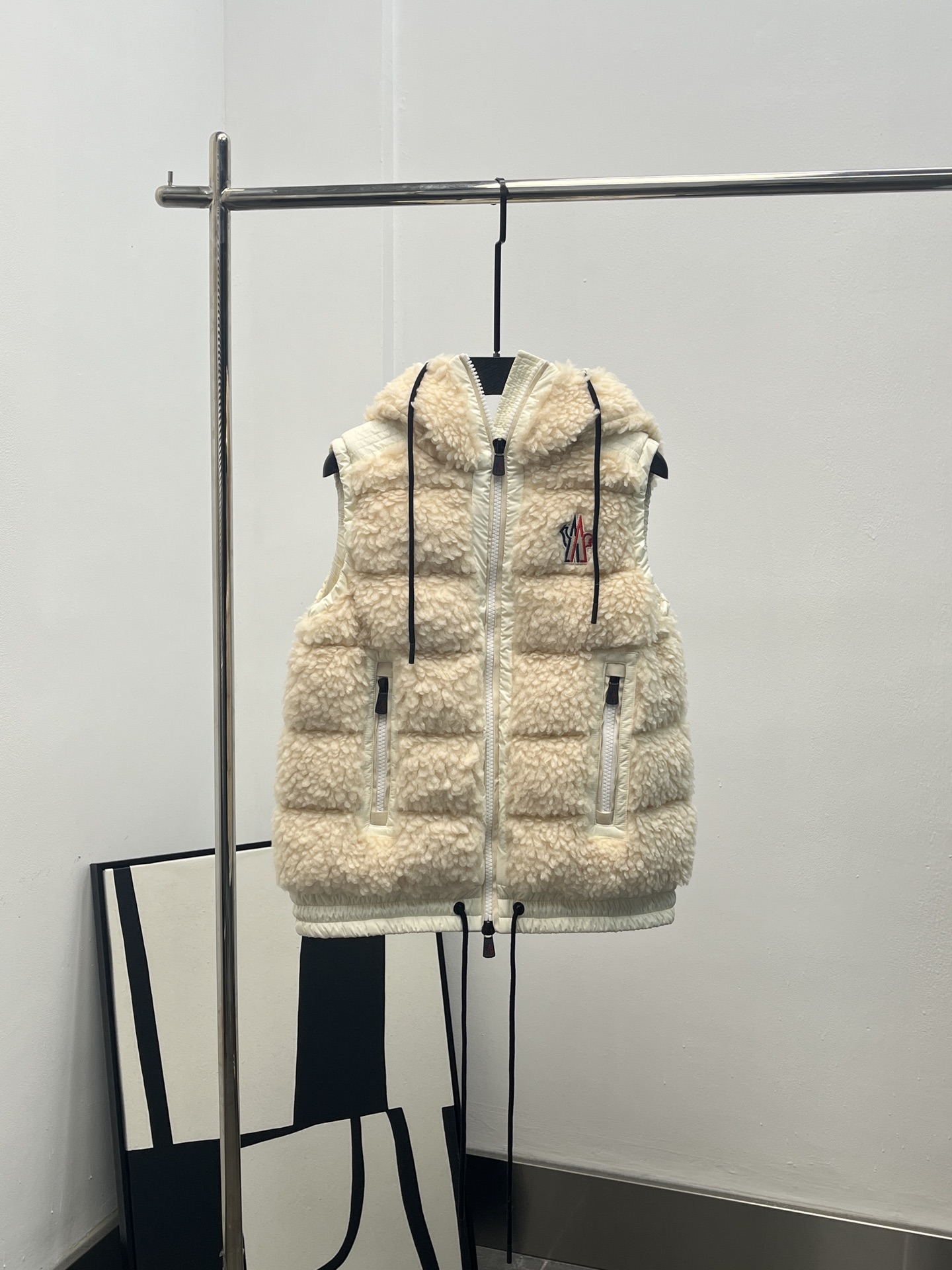 d5472d74c8fbfa981e7814715fd70c60_1759975632_5586.jpg d5472d74c8fbfa981e7814715fd70c60_1759975632_5586.jpg