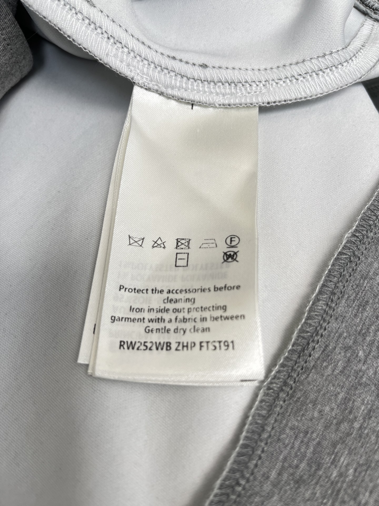 d5472d74c8fbfa981e7814715fd70c60_1759976048_4522.jpg d5472d74c8fbfa981e7814715fd70c60_1759976048_4522_1759976204.jpg