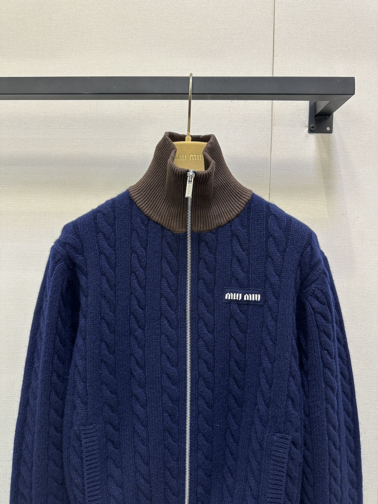 d9e68e5dd87819ff7ce69ea6a448e133_1760356131_7334.jpg d9e68e5dd87819ff7ce69ea6a448e133_1760356131_7334_1760356682.jpg