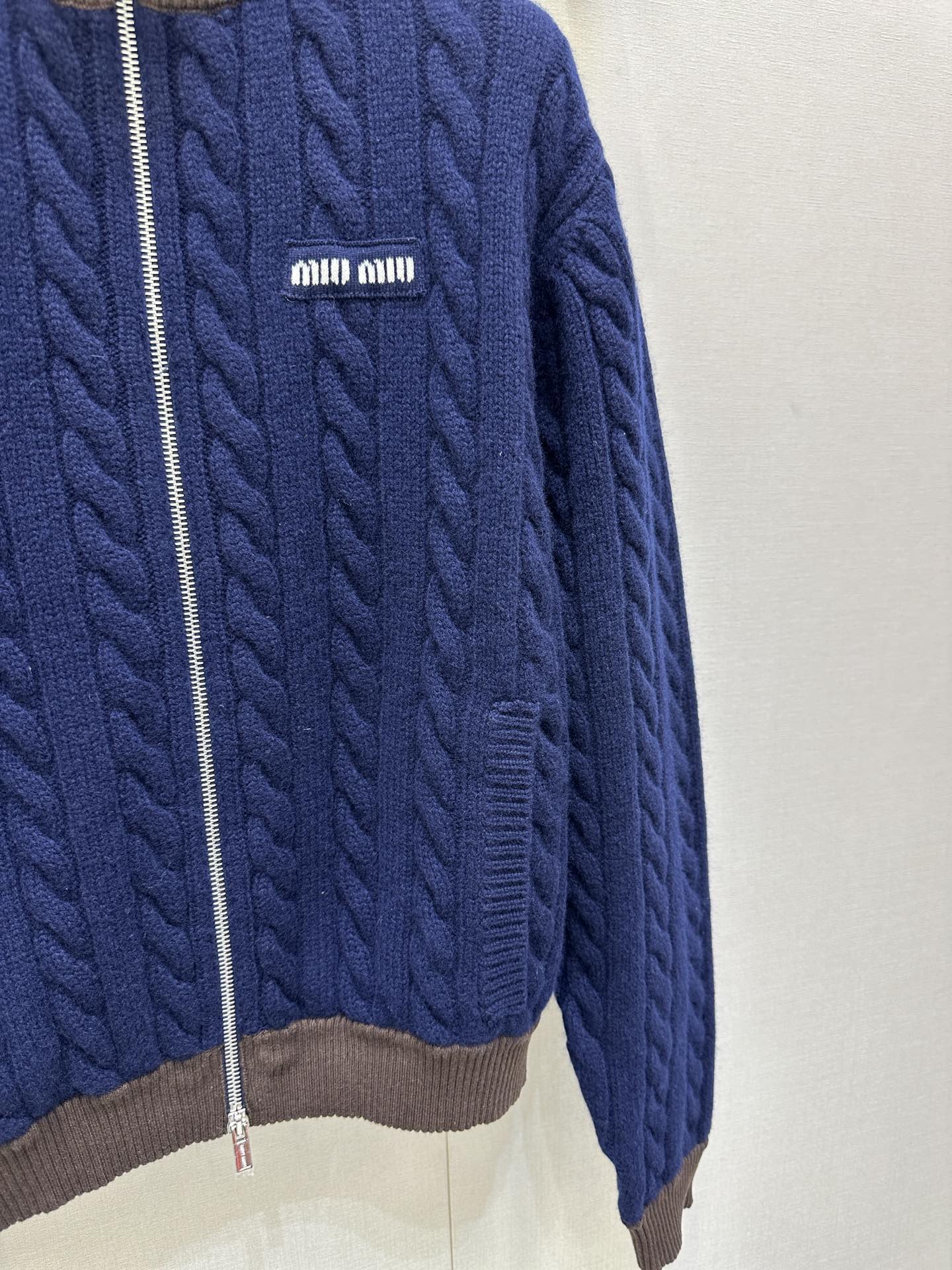 d9e68e5dd87819ff7ce69ea6a448e133_1760356131_9083.jpg d9e68e5dd87819ff7ce69ea6a448e133_1760356131_9083_1760356682.jpg