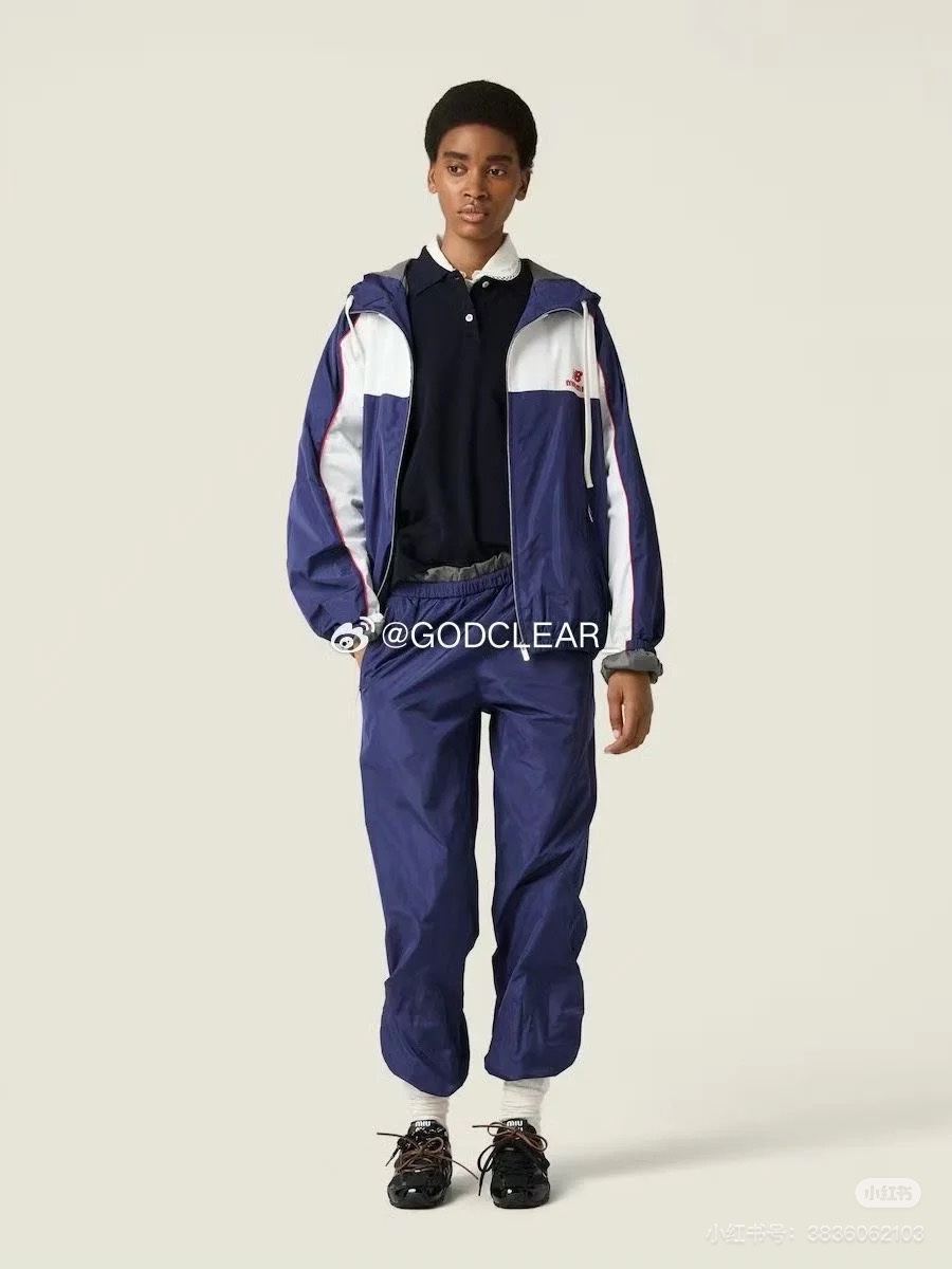 d9e68e5dd87819ff7ce69ea6a448e133_1760356809_8542.jpg d9e68e5dd87819ff7ce69ea6a448e133_1760356809_8542_1760356862.jpg