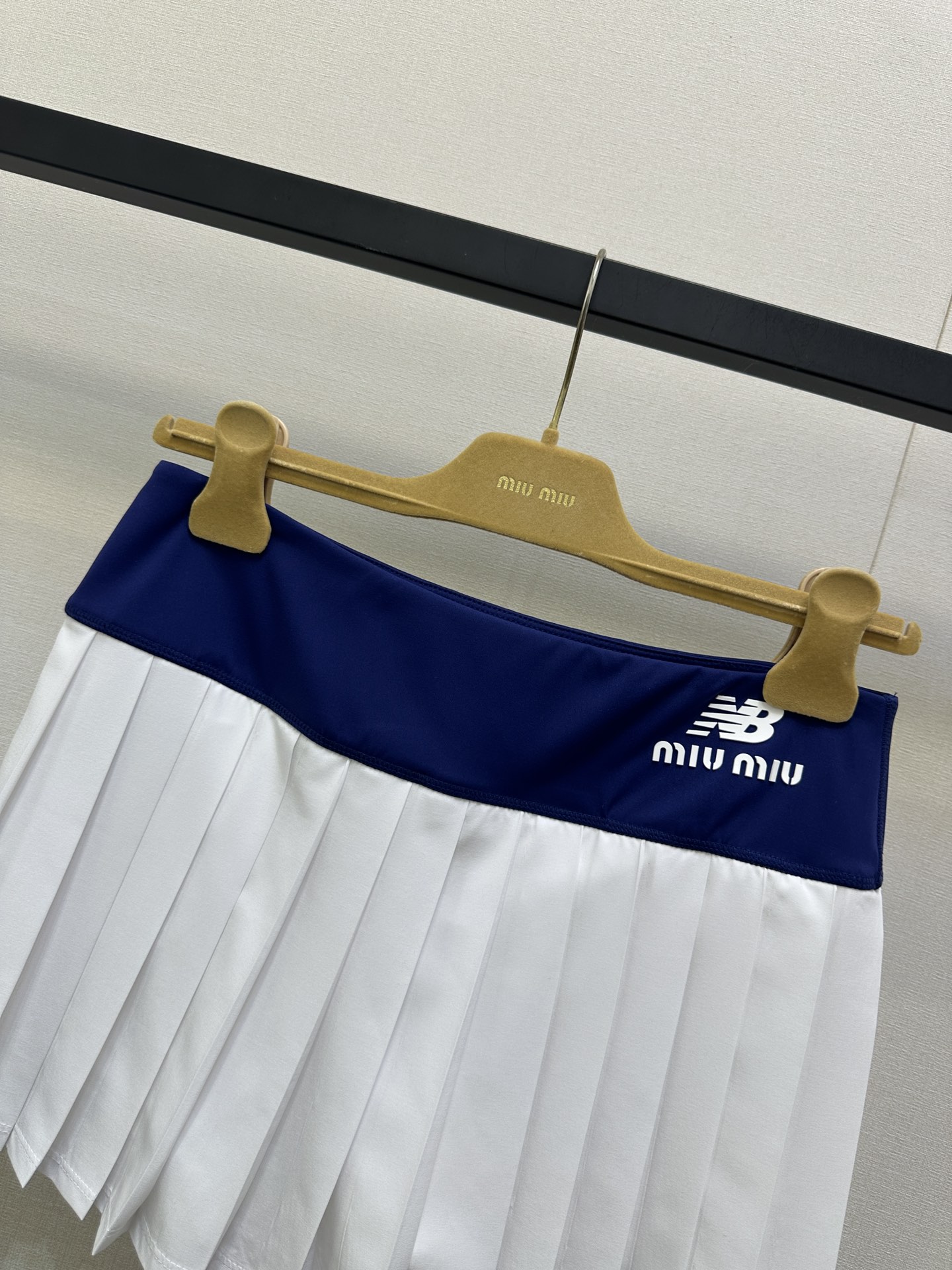 d9e68e5dd87819ff7ce69ea6a448e133_1760357245_5293.jpg d9e68e5dd87819ff7ce69ea6a448e133_1760357245_5293_1760357293.jpg