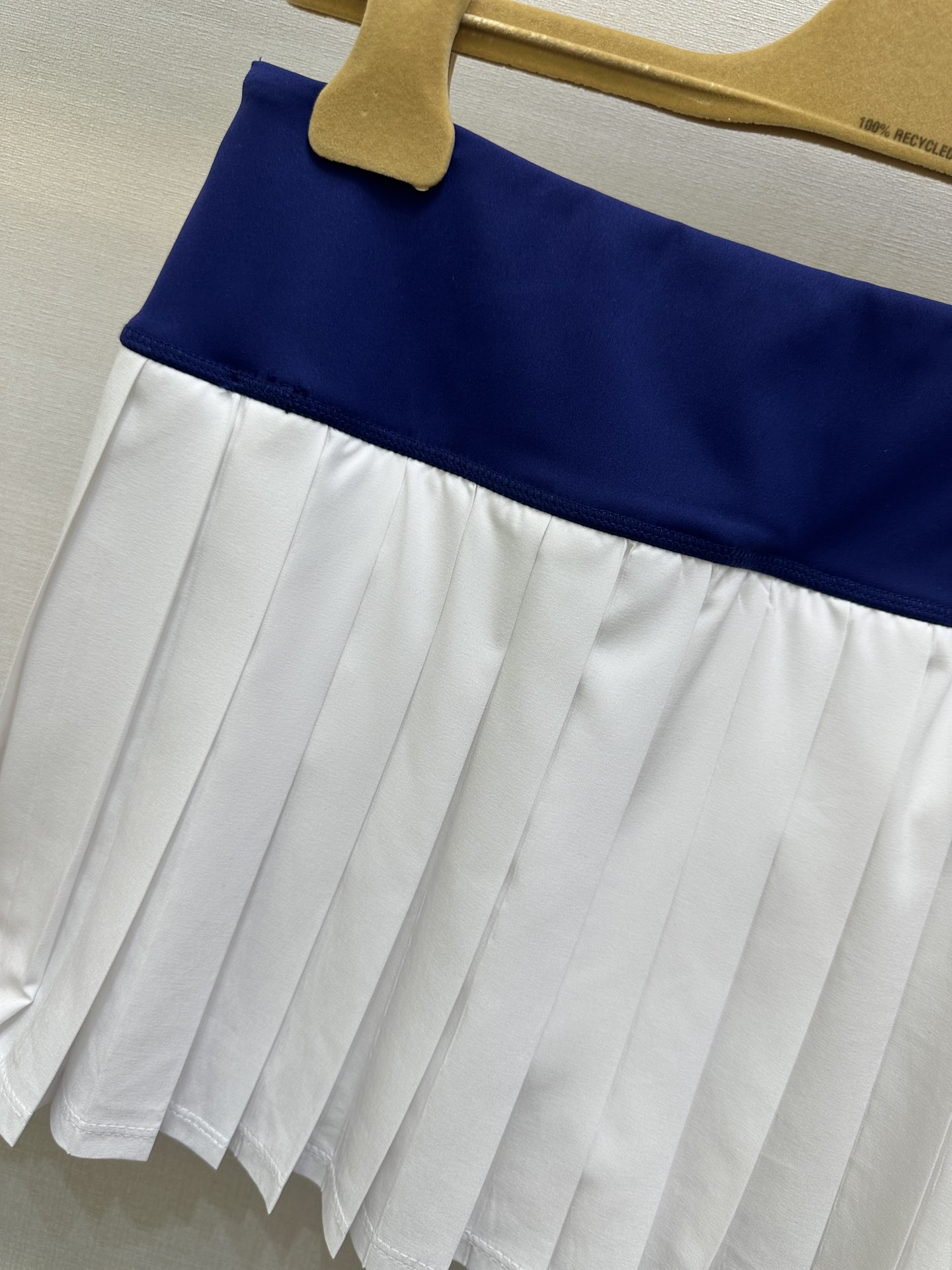 d9e68e5dd87819ff7ce69ea6a448e133_1760357246_0747.jpg d9e68e5dd87819ff7ce69ea6a448e133_1760357246_0747_1760357293.jpg