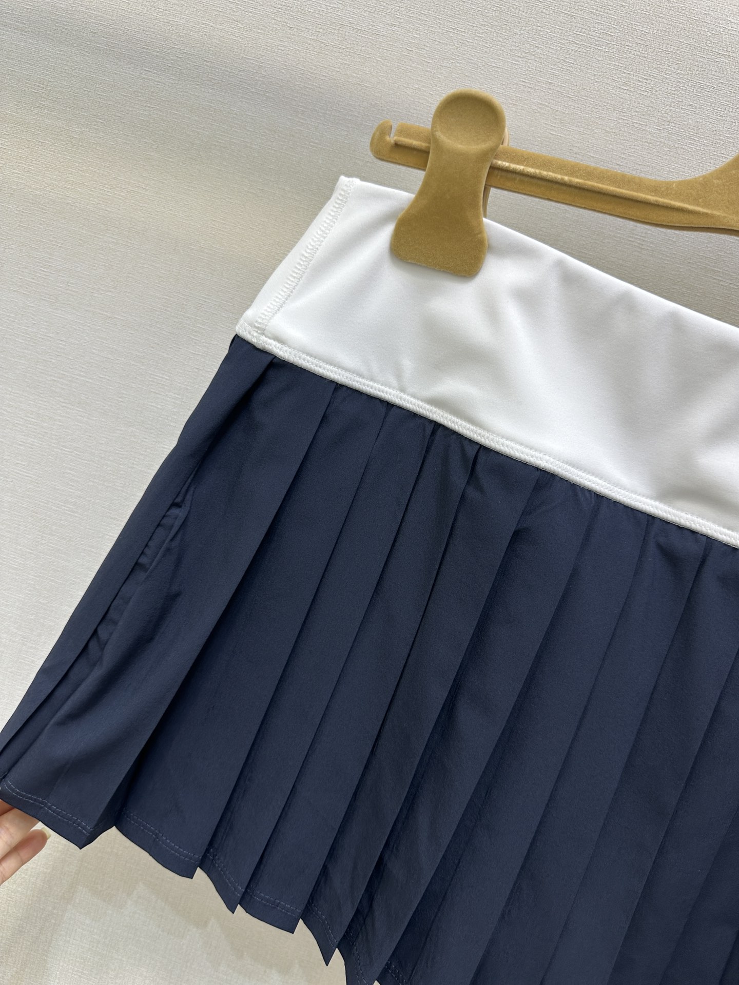 d9e68e5dd87819ff7ce69ea6a448e133_1760357446_0028.jpg d9e68e5dd87819ff7ce69ea6a448e133_1760357446_0028_1760357573.jpg