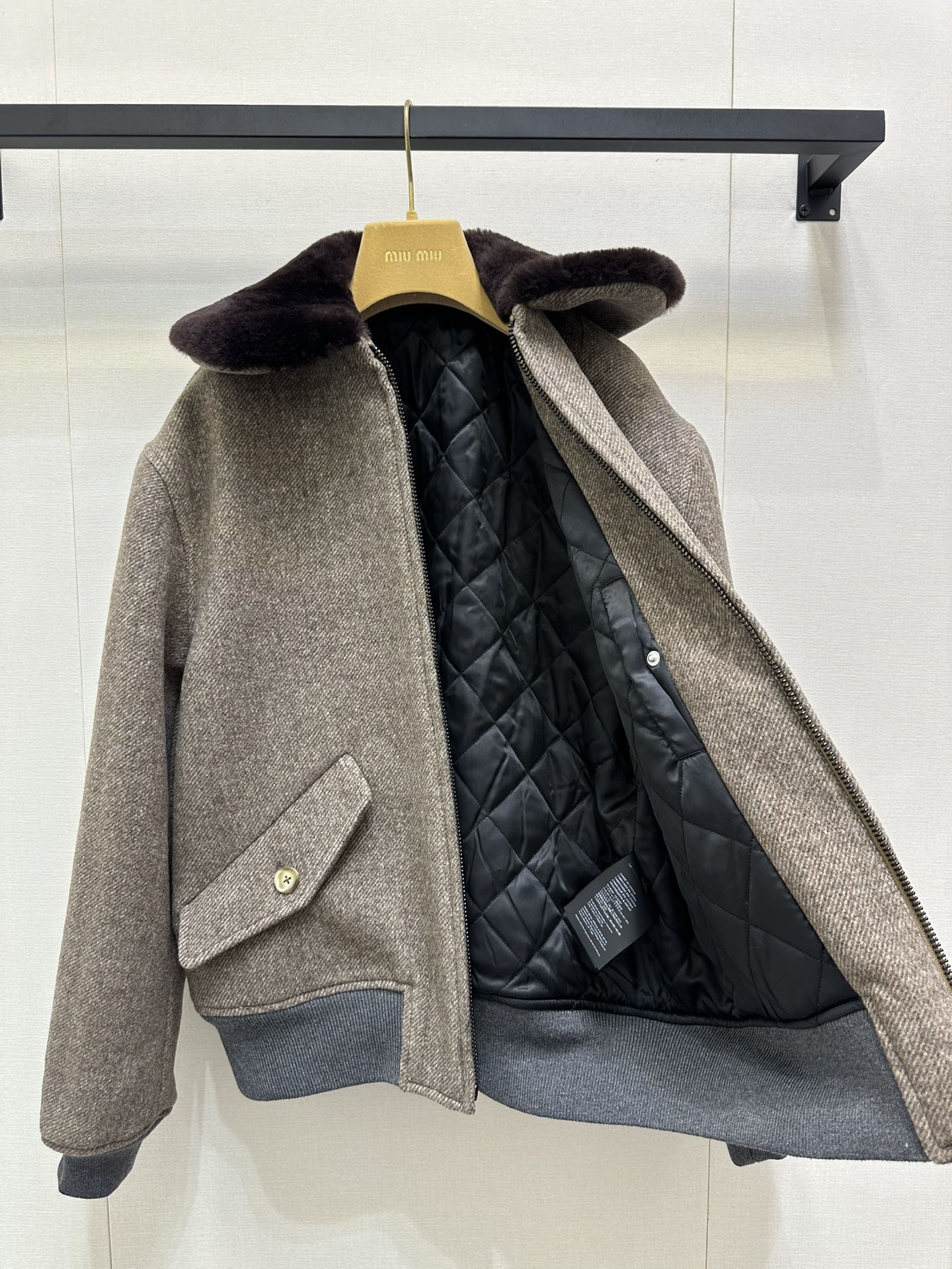 d9e68e5dd87819ff7ce69ea6a448e133_1760357808_3313.jpg d9e68e5dd87819ff7ce69ea6a448e133_1760357808_3313_1760357886.jpg