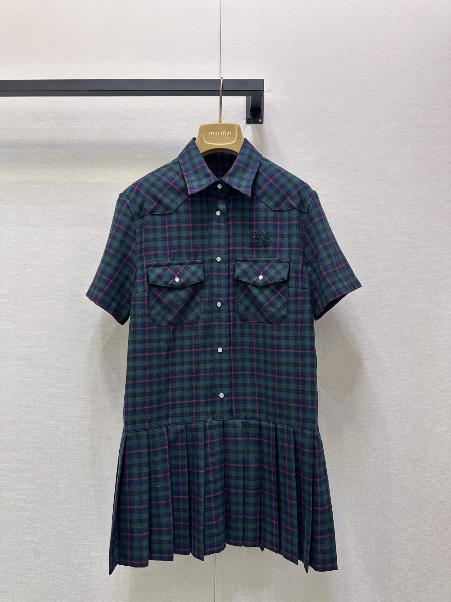 d9e68e5dd87819ff7ce69ea6a448e133_1760358550_0512.jpg d9e68e5dd87819ff7ce69ea6a448e133_1760358550_0512_1760358674_1760363111.jpg