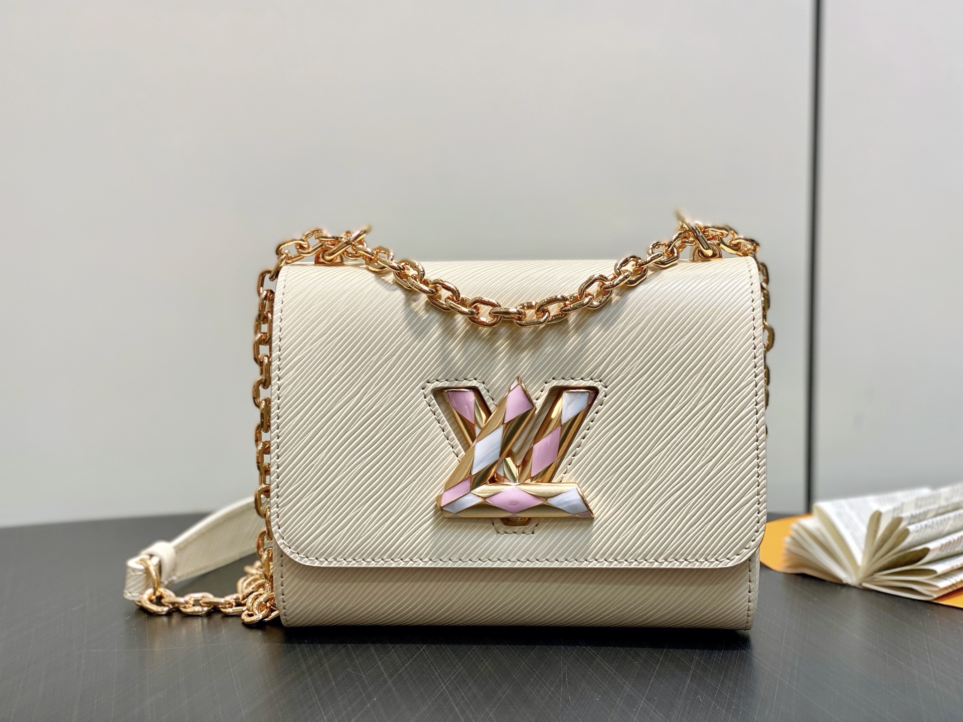 27236a502319c3d30f6d1ab4c54ff965_1762361474_2003.jpg 27236a502319c3d30f6d1ab4c54ff965_1762361474_2003.jpg