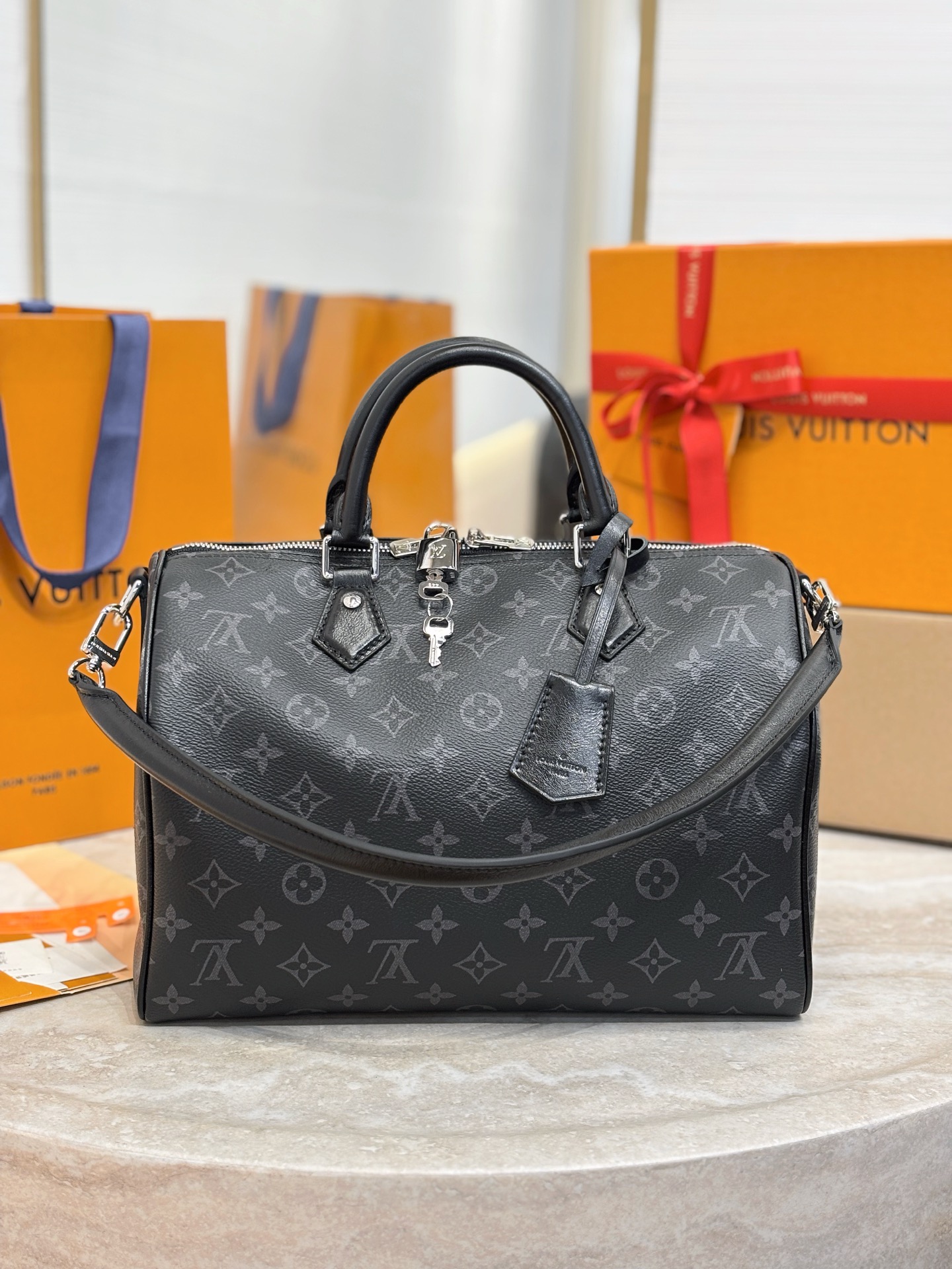 27236a502319c3d30f6d1ab4c54ff965_1762362738_0578.jpg 27236a502319c3d30f6d1ab4c54ff965_1762362738_0578.jpg