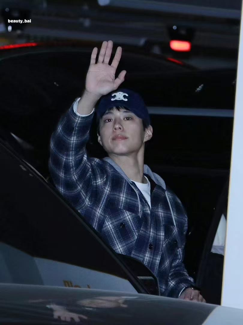 29302d24f0554d387b54ca0db646362d_1762951829_2926.jpg 29302d24f0554d387b54ca0db646362d_1762951829_2926_1762952323.jpg