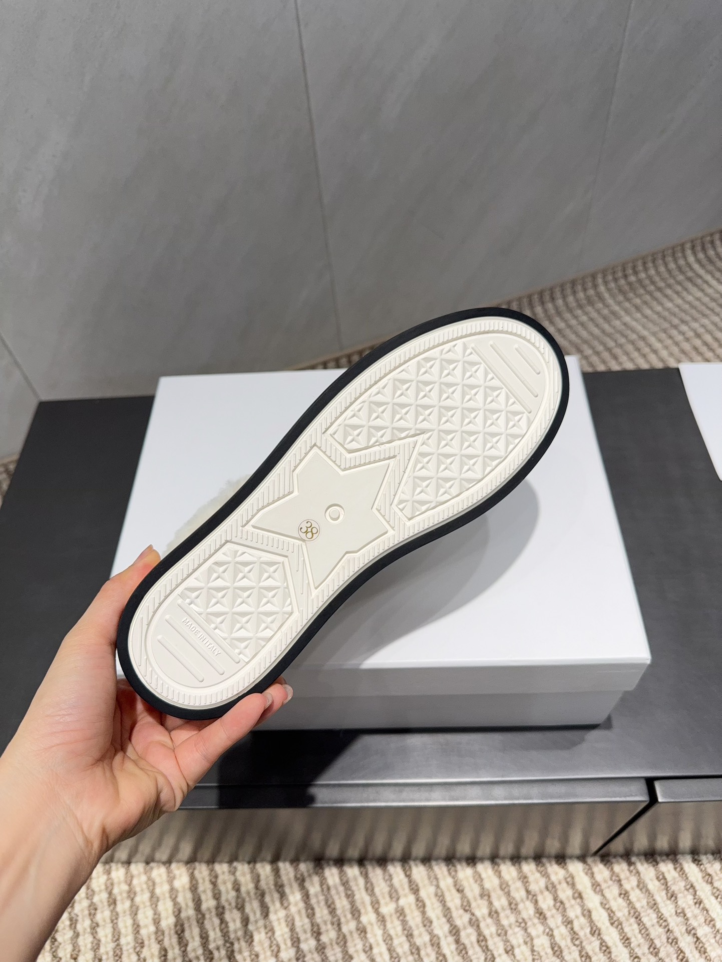 2e3c3d9dbe68478540255e223e6af91f_1764237186_4035.jpg 2e3c3d9dbe68478540255e223e6af91f_1764237186_4035_1764237481.jpg