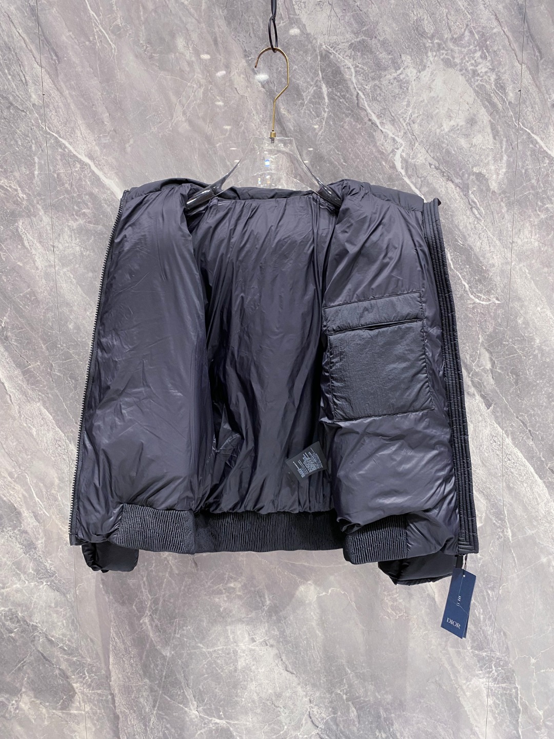 2e3c3d9dbe68478540255e223e6af91f_1764247342_7934.jpg 2e3c3d9dbe68478540255e223e6af91f_1764247342_7934_1764247469_1764247879.jpg