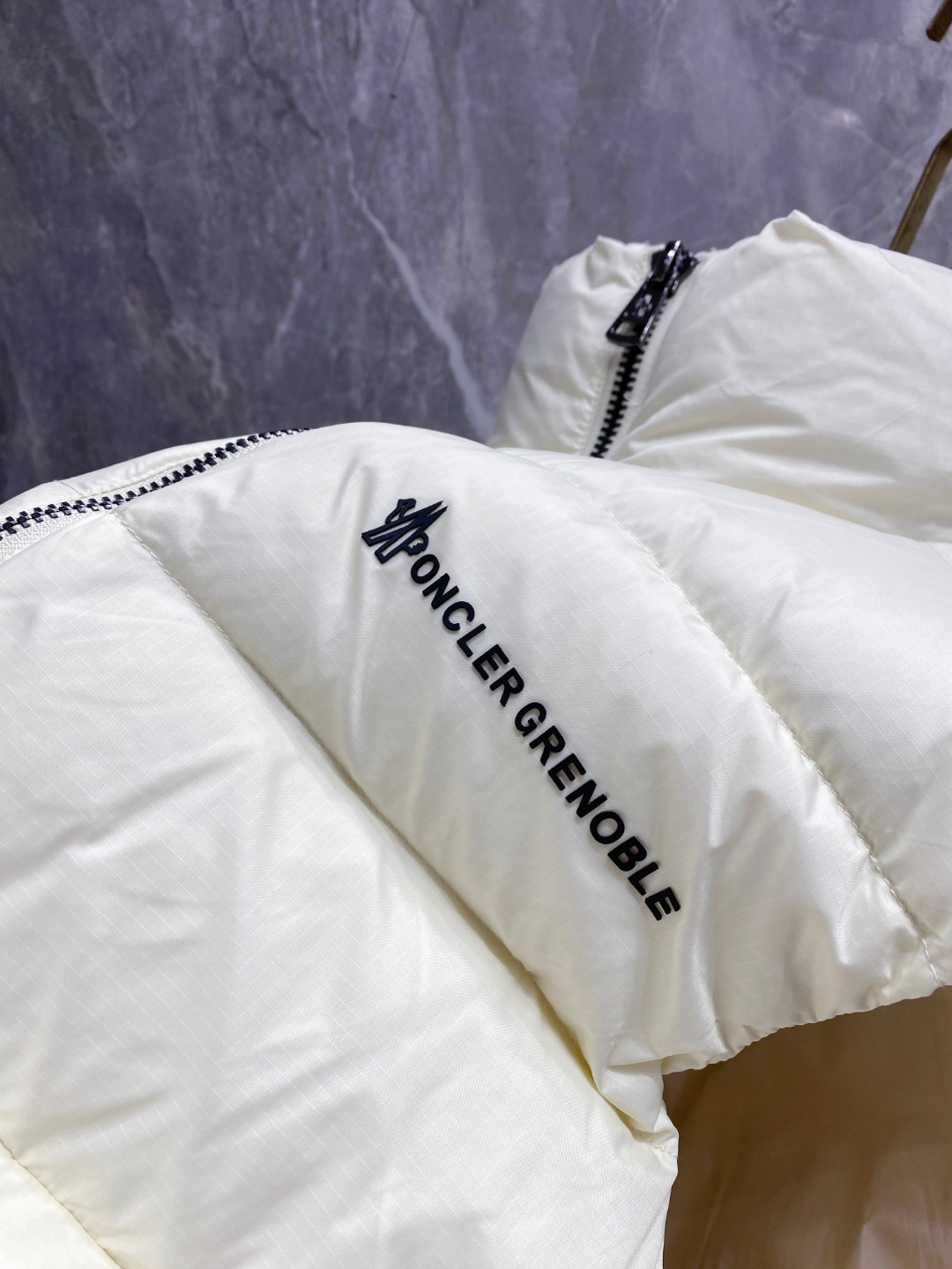 2e3c3d9dbe68478540255e223e6af91f_1764248206_8413.jpg 2e3c3d9dbe68478540255e223e6af91f_1764248206_8413_1764248288.jpg