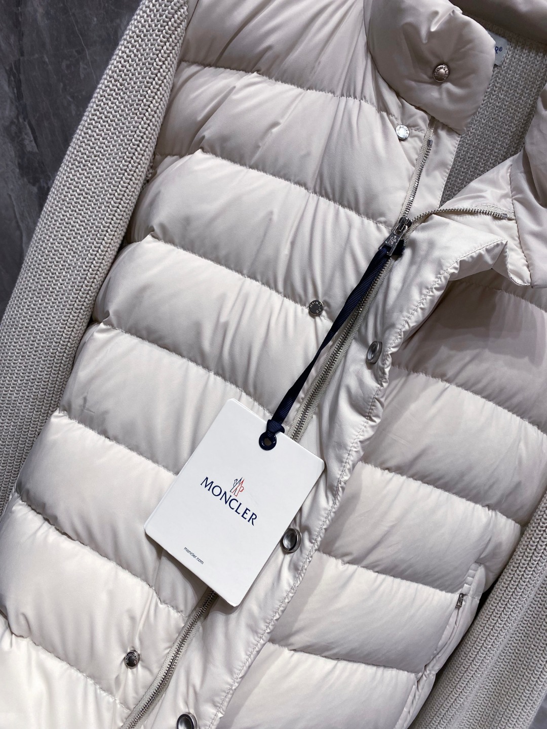 2e3c3d9dbe68478540255e223e6af91f_1764249802_9094.jpg 2e3c3d9dbe68478540255e223e6af91f_1764249802_9094_1764249835.jpg