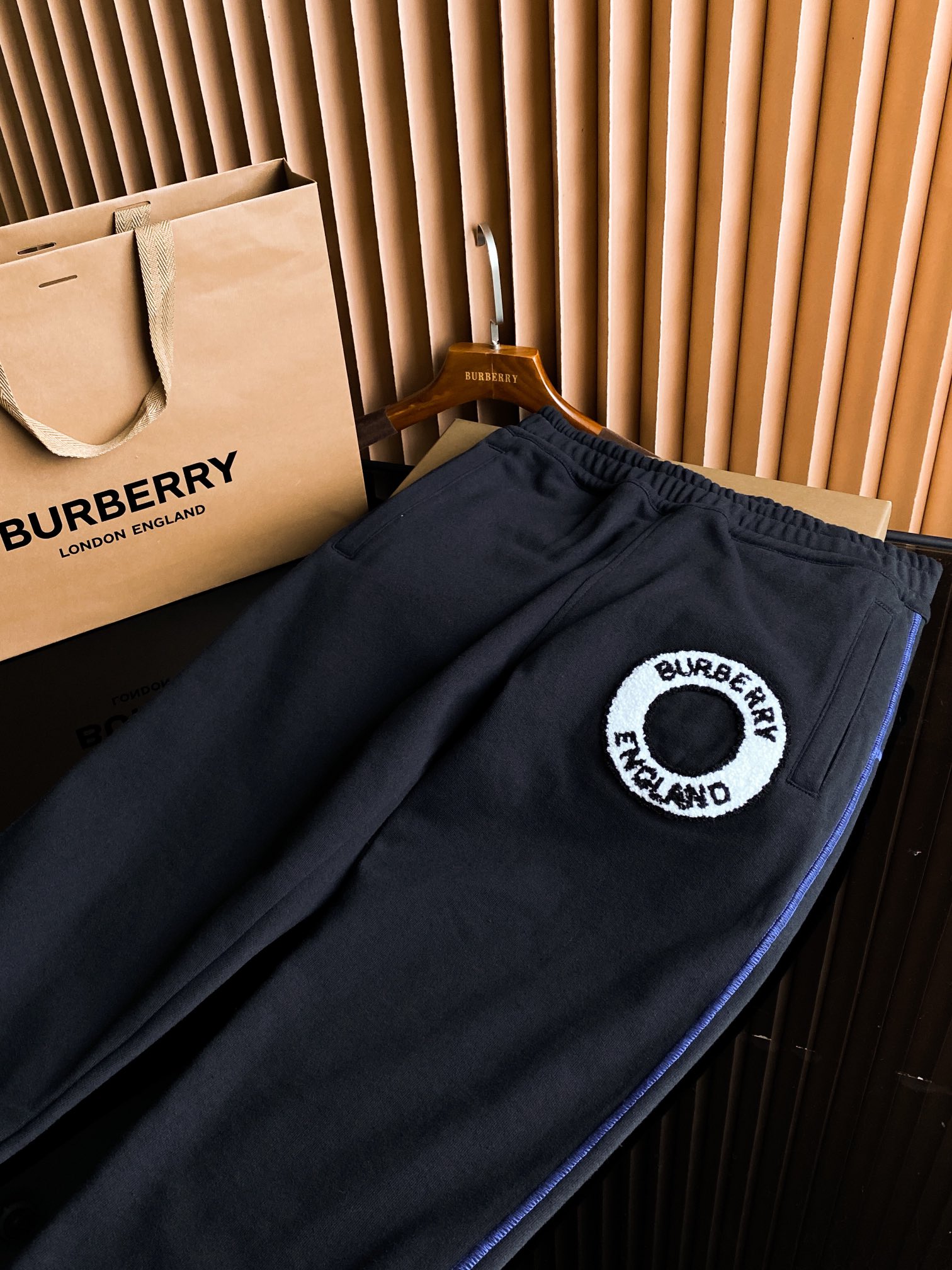 3ce7762540527f4faafb2ae83620056d_1762607895_9667.jpg 3ce7762540527f4faafb2ae83620056d_1762607895_9667_1762608342.jpg