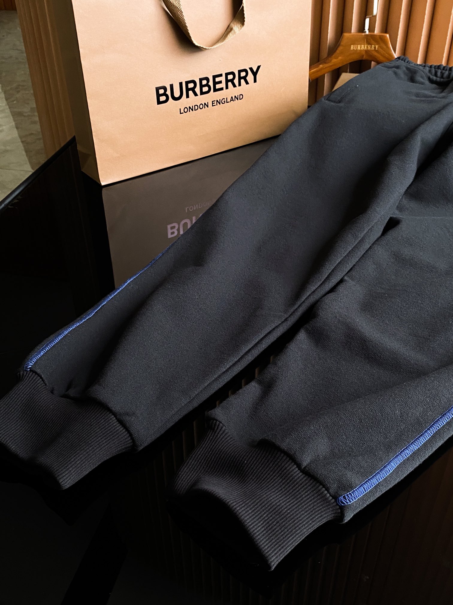 3ce7762540527f4faafb2ae83620056d_1762607896_0439.jpg 3ce7762540527f4faafb2ae83620056d_1762607896_0439_1762608342.jpg