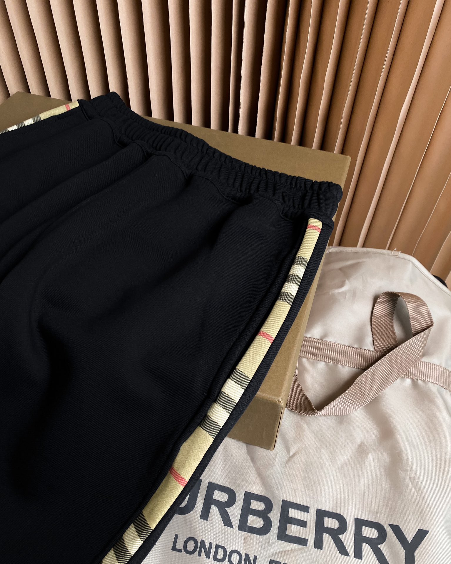 3ce7762540527f4faafb2ae83620056d_1762608404_2532.jpg 3ce7762540527f4faafb2ae83620056d_1762608404_2532_1762610166.jpg