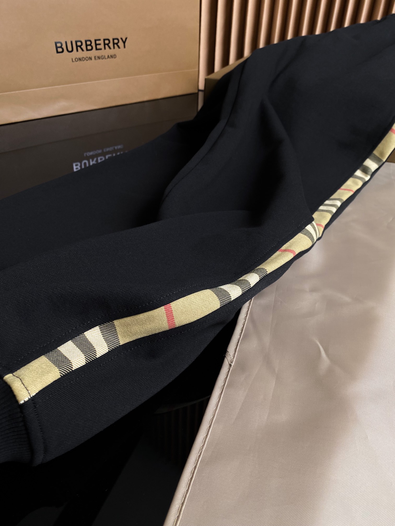 3ce7762540527f4faafb2ae83620056d_1762608408_0548.jpg 3ce7762540527f4faafb2ae83620056d_1762608408_0548_1762610166.jpg