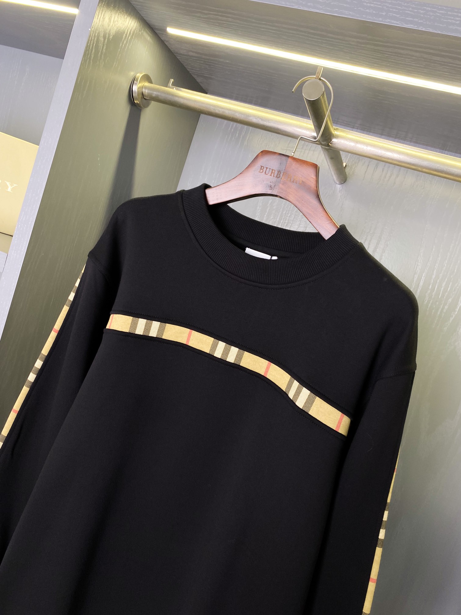 3ce7762540527f4faafb2ae83620056d_1762608520_2512.jpg 3ce7762540527f4faafb2ae83620056d_1762608520_2512_1762608739.jpg