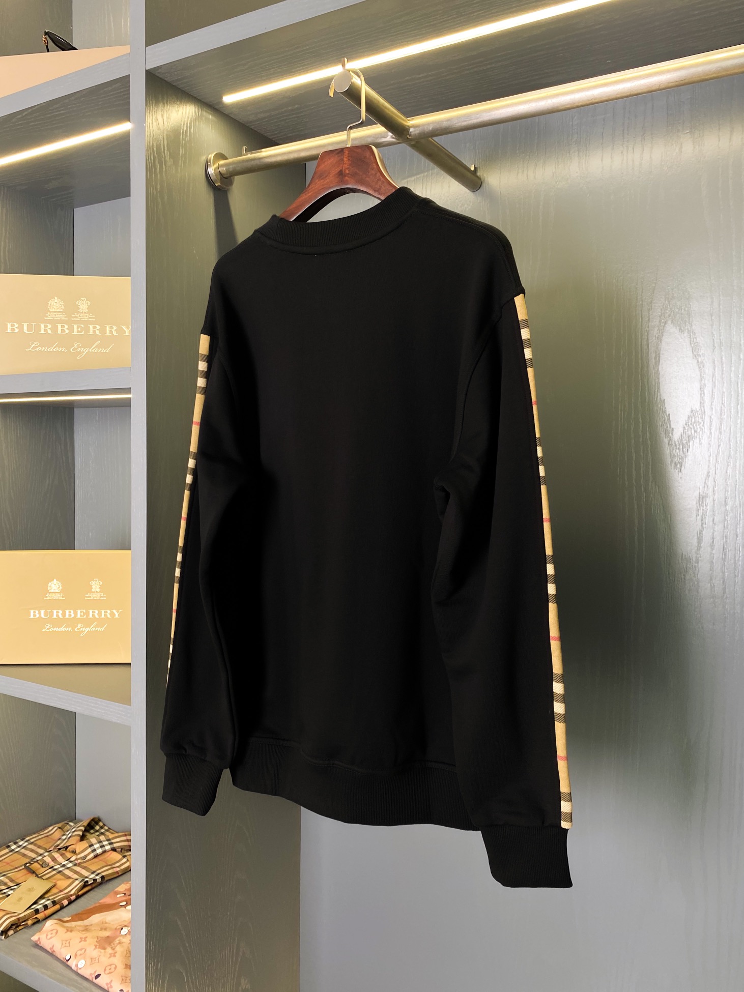 3ce7762540527f4faafb2ae83620056d_1762608520_8846.jpg 3ce7762540527f4faafb2ae83620056d_1762608520_8846_1762608739.jpg