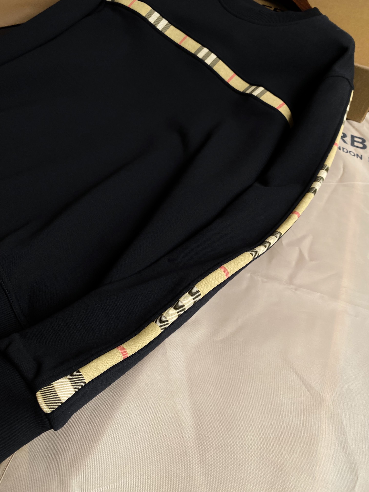 3ce7762540527f4faafb2ae83620056d_1762608524_8849.jpg 3ce7762540527f4faafb2ae83620056d_1762608524_8849_1762608739.jpg