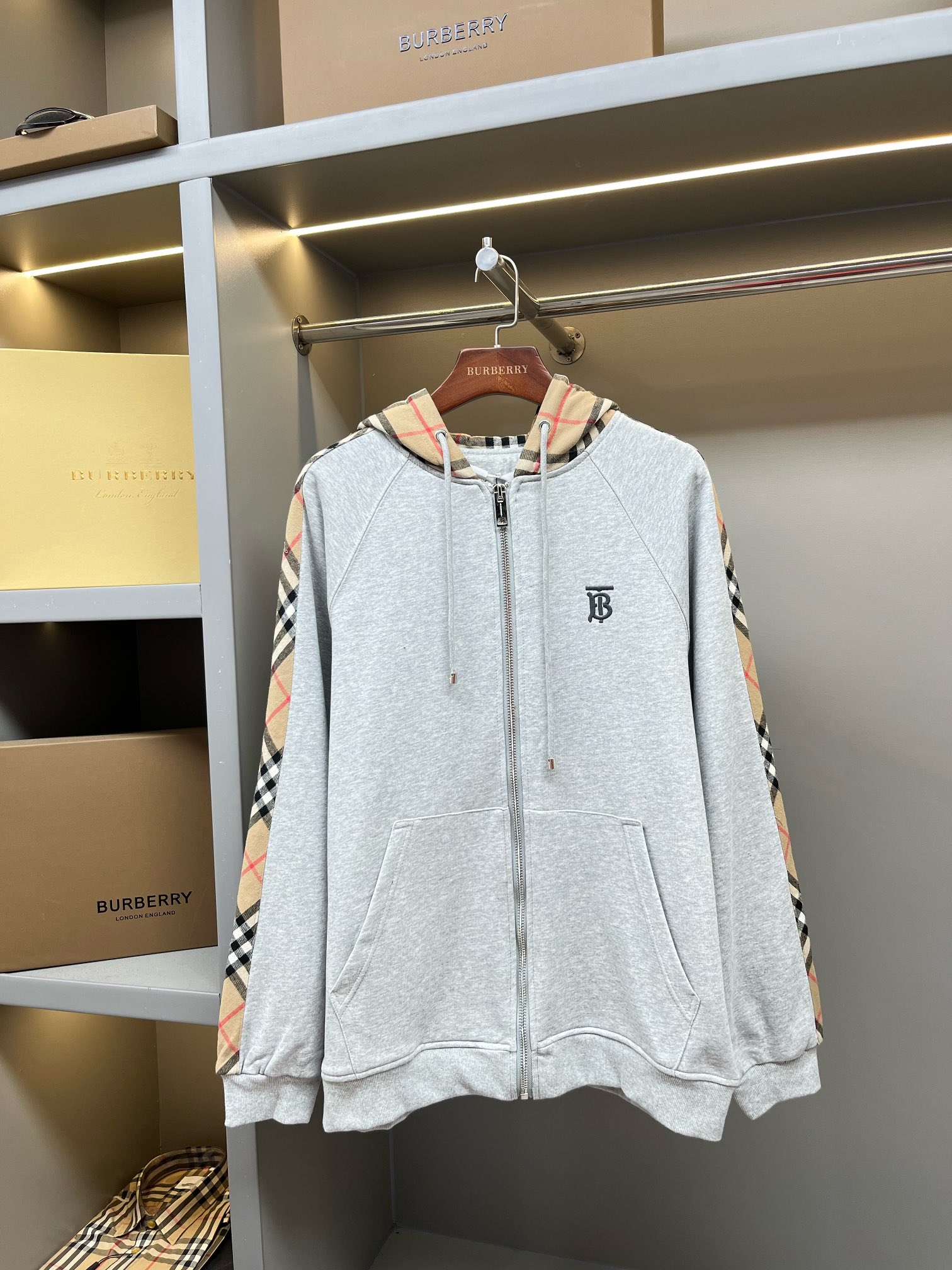 3ce7762540527f4faafb2ae83620056d_1762608893_7955.jpg 3ce7762540527f4faafb2ae83620056d_1762608893_7955_1762610002.jpg