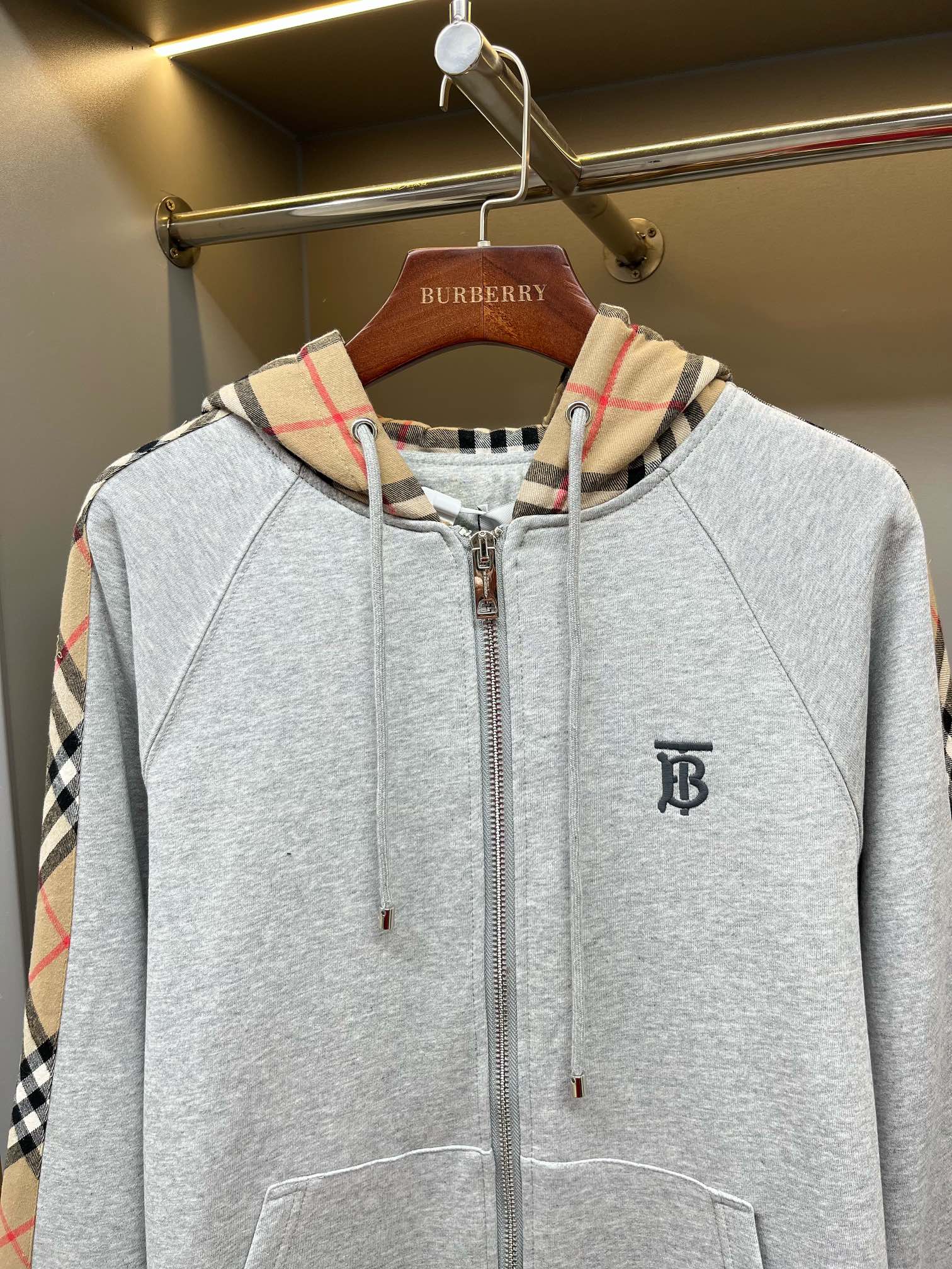 3ce7762540527f4faafb2ae83620056d_1762608893_912.jpg 3ce7762540527f4faafb2ae83620056d_1762608893_912_1762610002.jpg