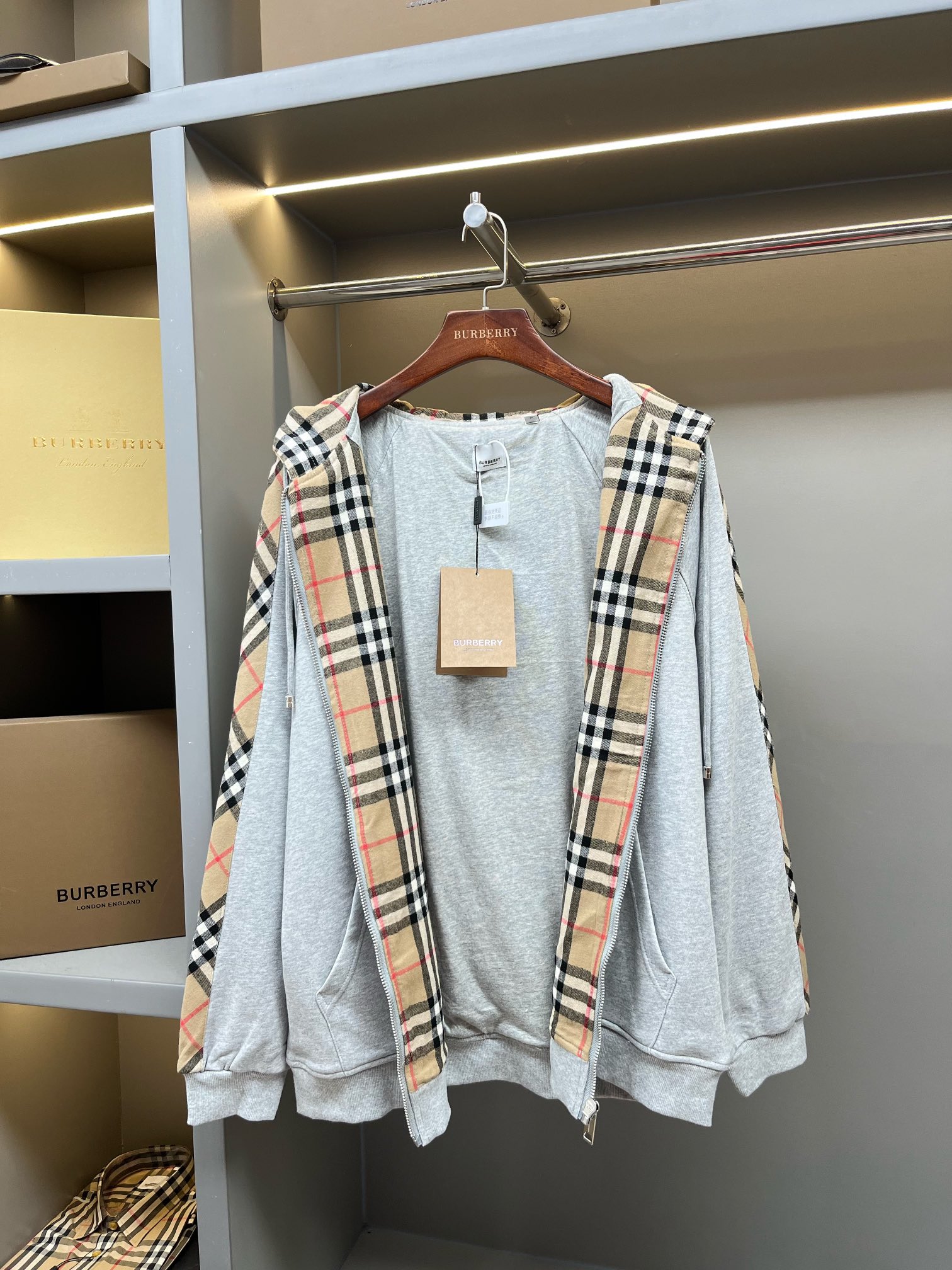 3ce7762540527f4faafb2ae83620056d_1762608894_4016.jpg 3ce7762540527f4faafb2ae83620056d_1762608894_4016_1762610002.jpg