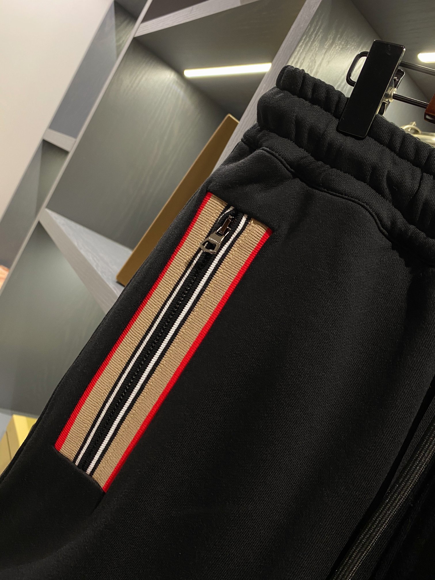 5a1e8033e56891a0d474a730af363c5d_1762579181_1137.jpg 5a1e8033e56891a0d474a730af363c5d_1762579181_1137_1762579373.jpg