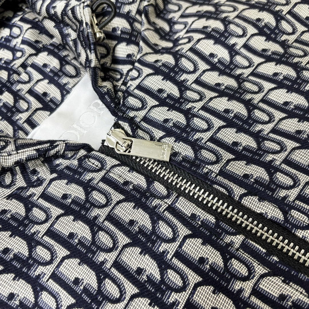 5a1e8033e56891a0d474a730af363c5d_1762583208_7413.jpg 5a1e8033e56891a0d474a730af363c5d_1762583208_7413.jpg